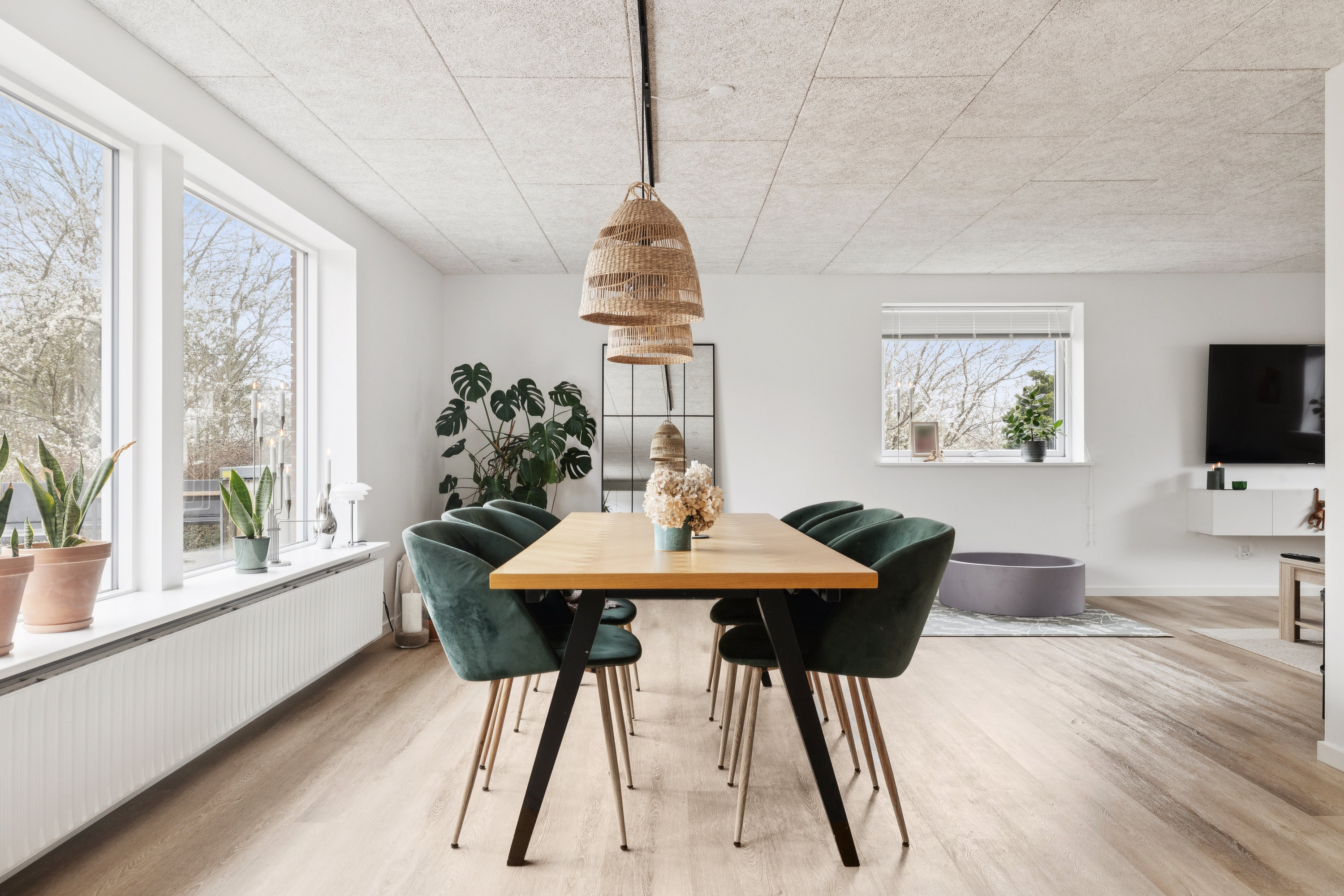 Fremhævet stue billede i fuldskærmstilstand. Billede af Fjordbakken 71, Hadsund Syd, 9560 Hadsund