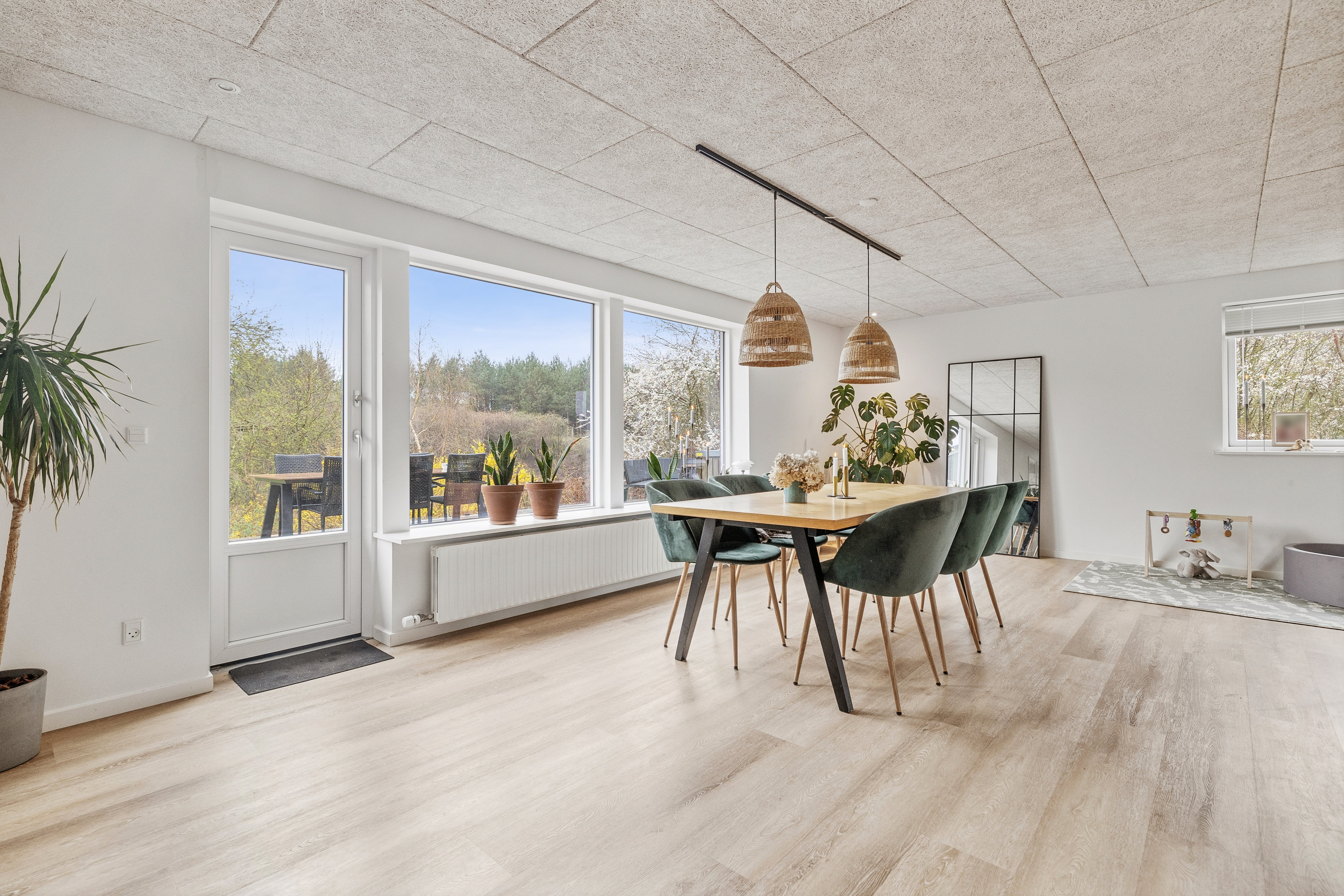 Fremhævet stue billede i fuldskærmstilstand. Billede af Fjordbakken 71, Hadsund Syd, 9560 Hadsund