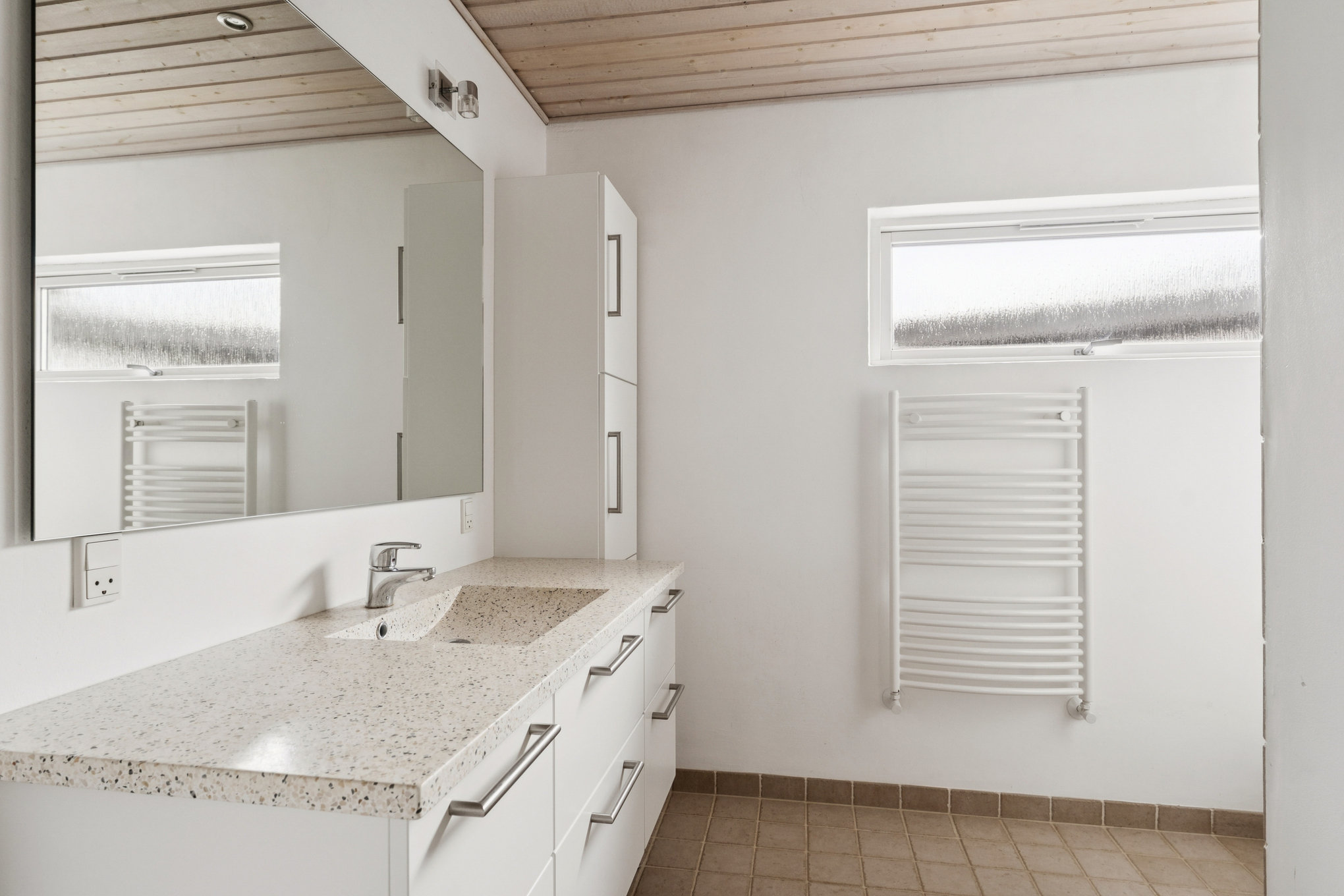 Fremhævet badeværelse billede i fuldskærmstilstand. Billede af Syrenvej 2, Assentoft, 8960 Randers SØ