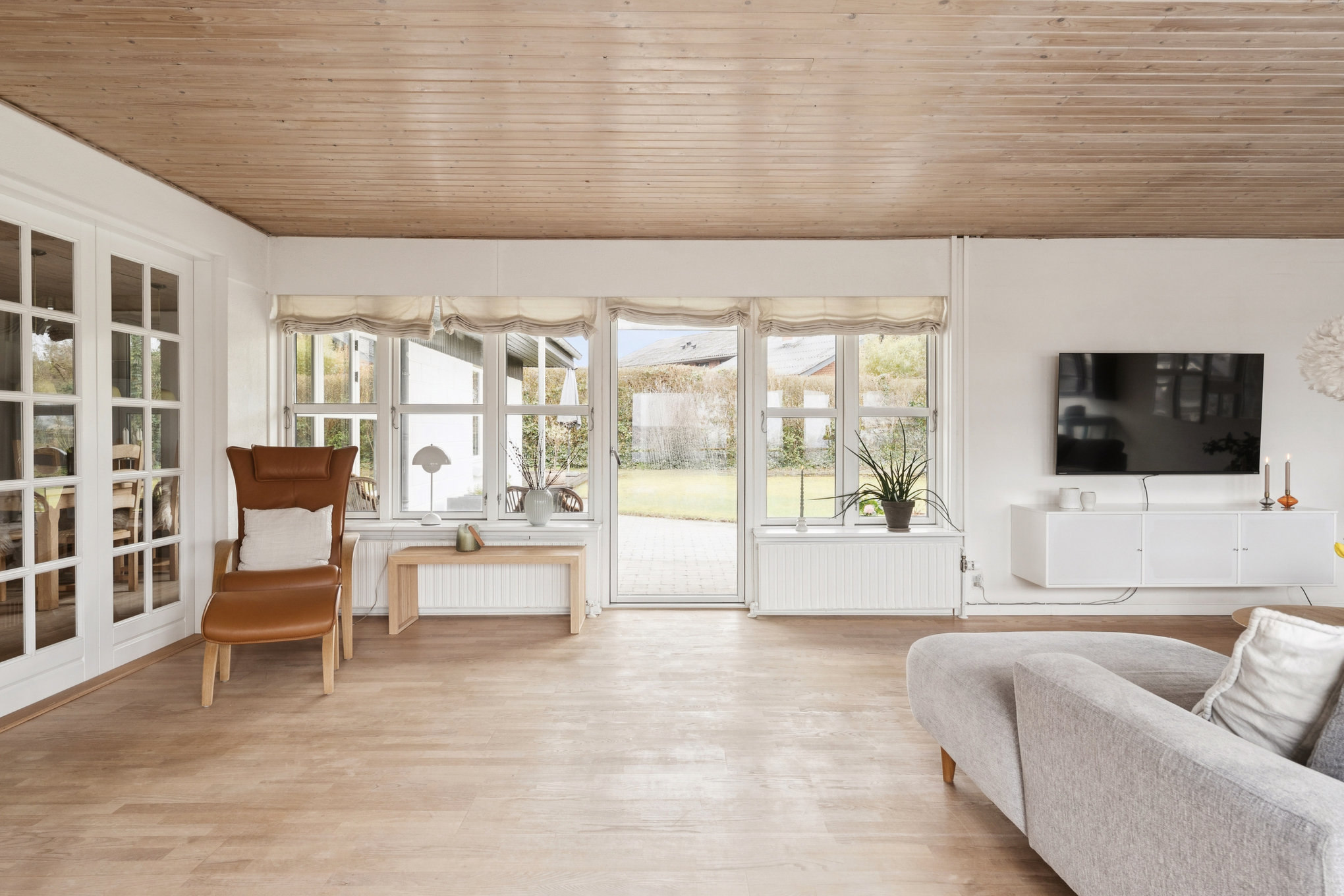 Fremhævet stue billede i fuldskærmstilstand. Billede af Syrenvej 2, Assentoft, 8960 Randers SØ