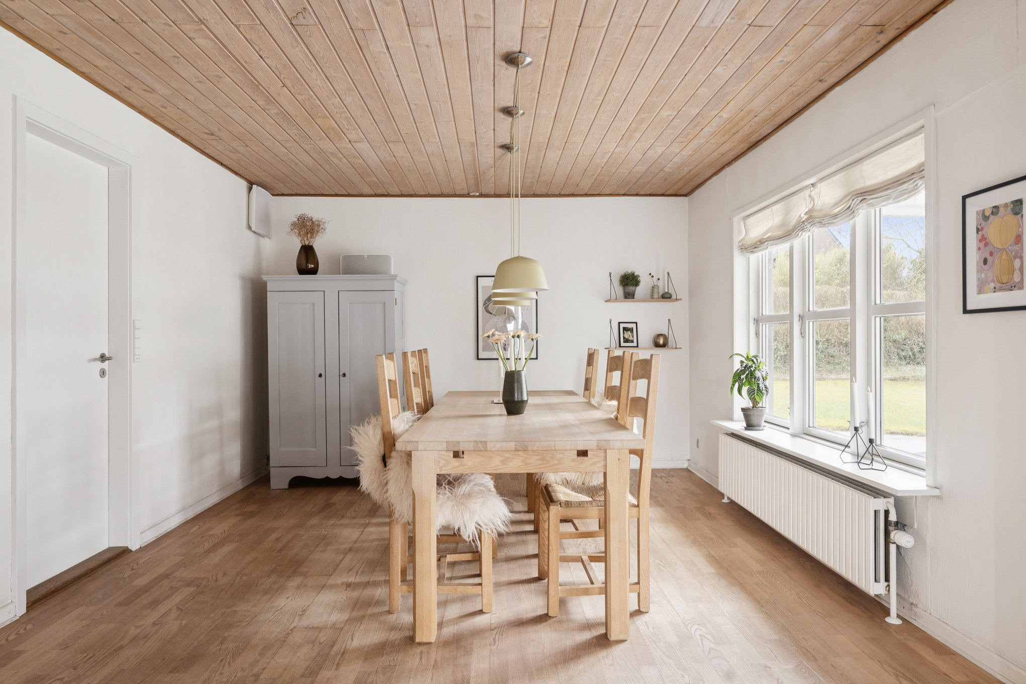 Fremhævet stue billede i fuldskærmstilstand. Billede af Syrenvej 2, Assentoft, 8960 Randers SØ