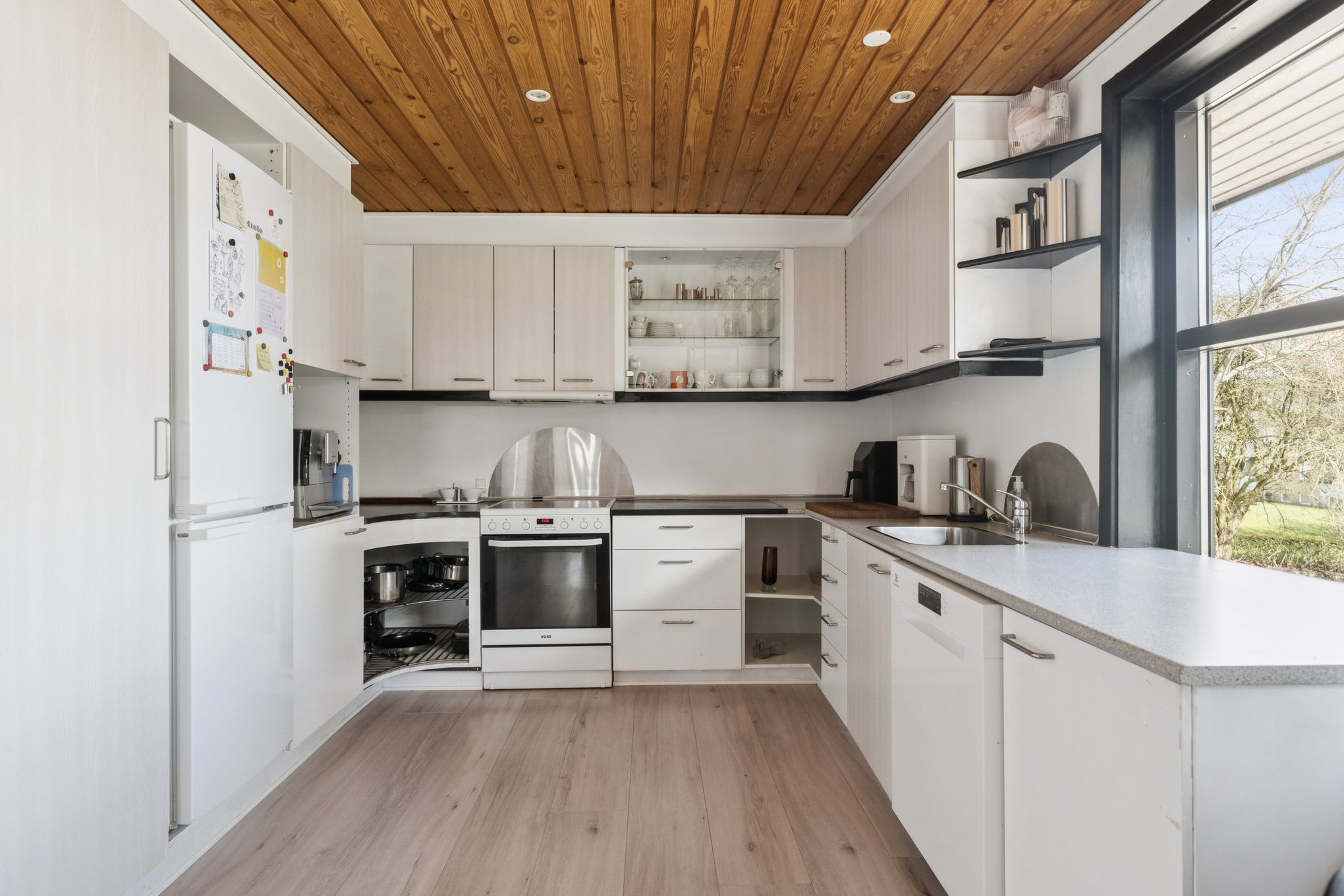 Fremhævet køkken billede i fuldskærmstilstand. Billede af Blåregnvej 25, 8930 Randers NØ