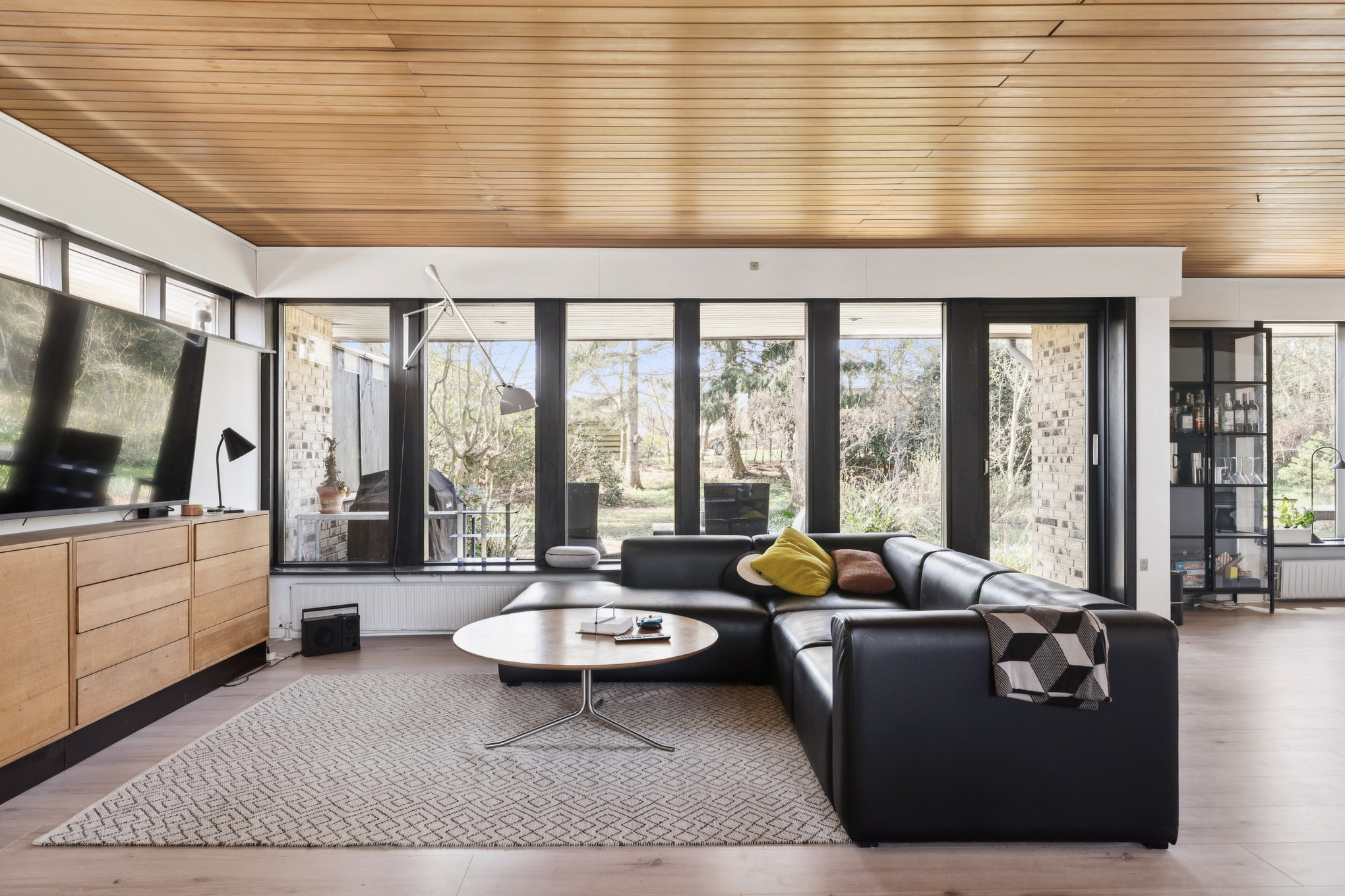 Fremhævet stue billede i fuldskærmstilstand. Billede af Blåregnvej 25, 8930 Randers NØ