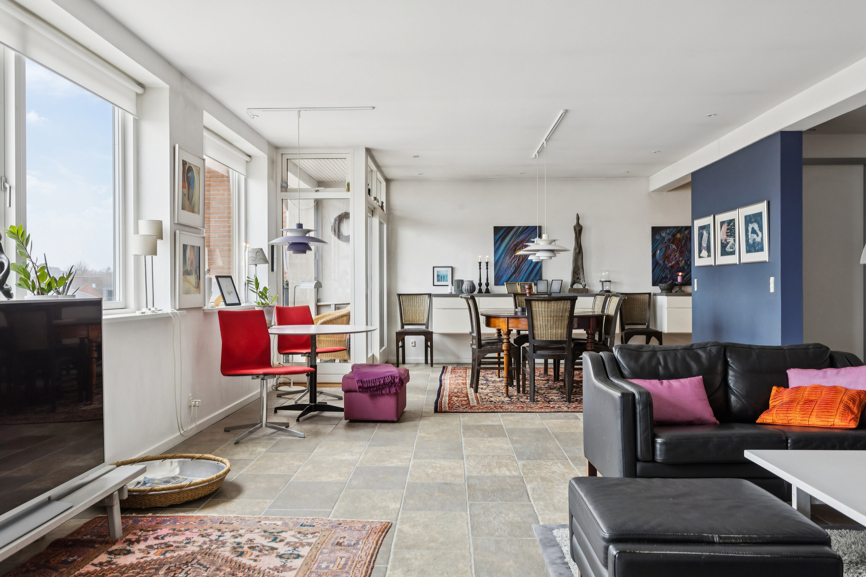 Fremhævet stue billede i fuldskærmstilstand. Billede af Dronningensvej 2, 2. 2., 5800 Nyborg