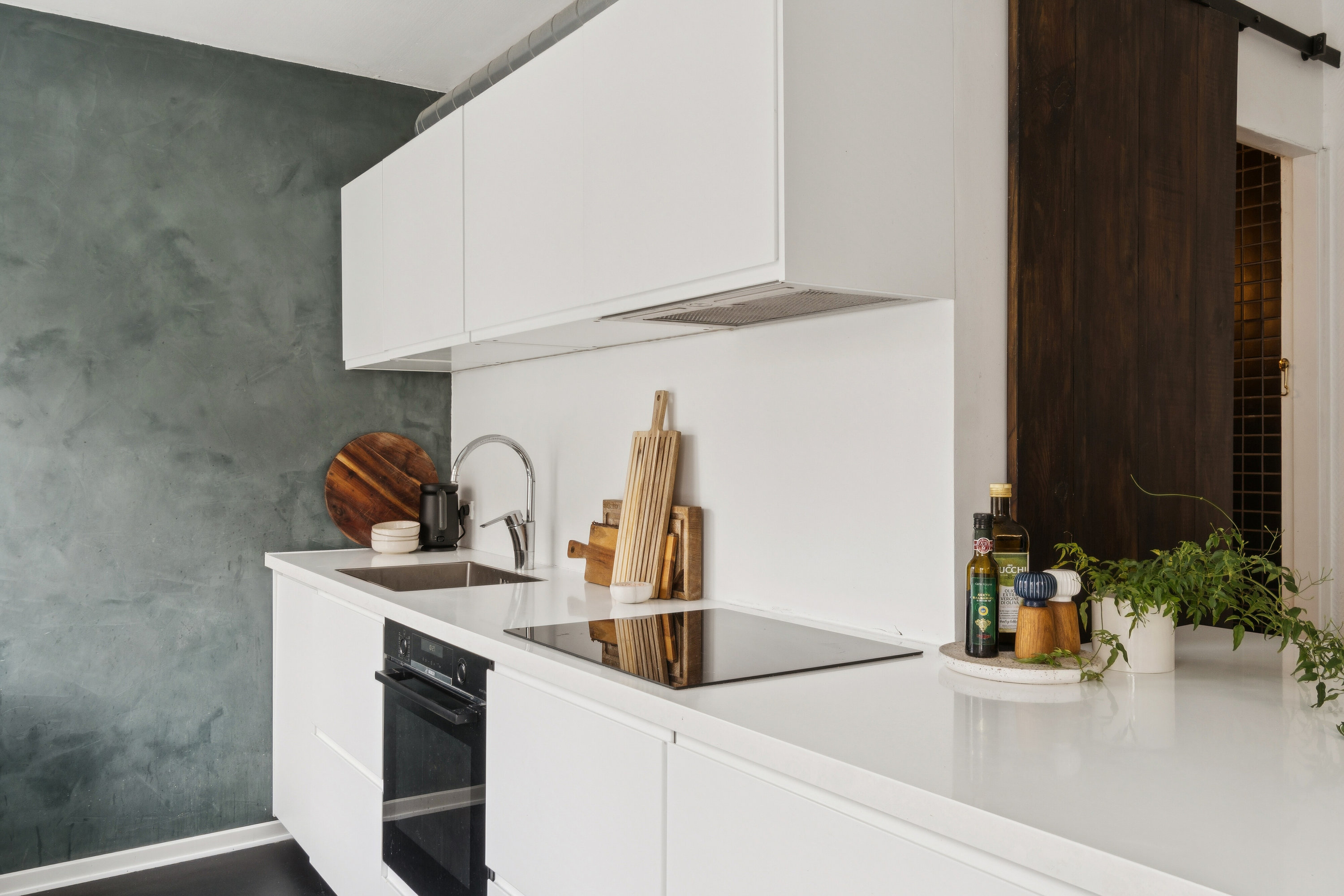 Fremhævet køkken billede i fuldskærmstilstand. Billede af Bergthorasgade 15, 1. 1., 2300 København S