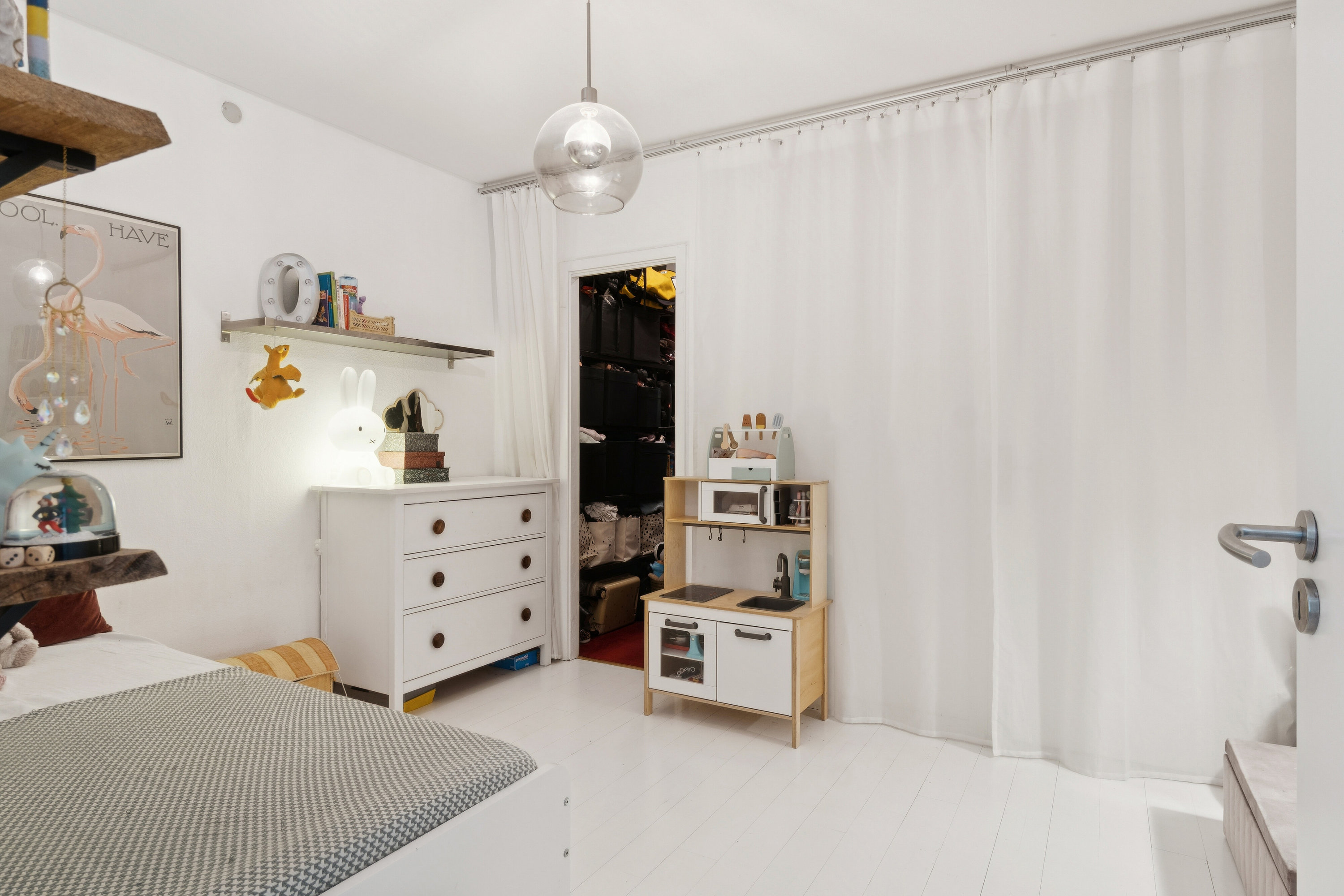 Fremhævet soveværelse billede i fuldskærmstilstand. Billede af Bergthorasgade 15, 1. 1., 2300 København S