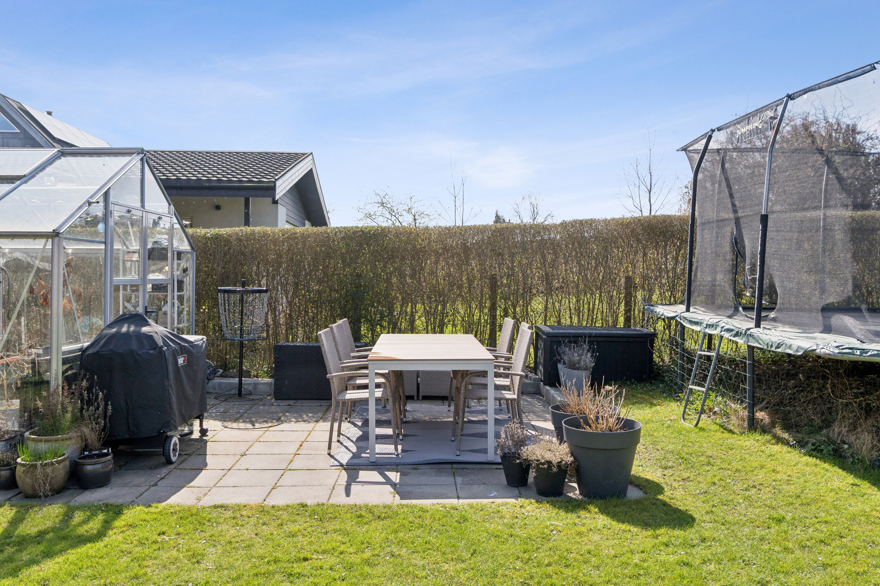 Fremhævet terrasse billede i fuldskærmstilstand. Billede af M Bechs Alle 9, 2650 Hvidovre