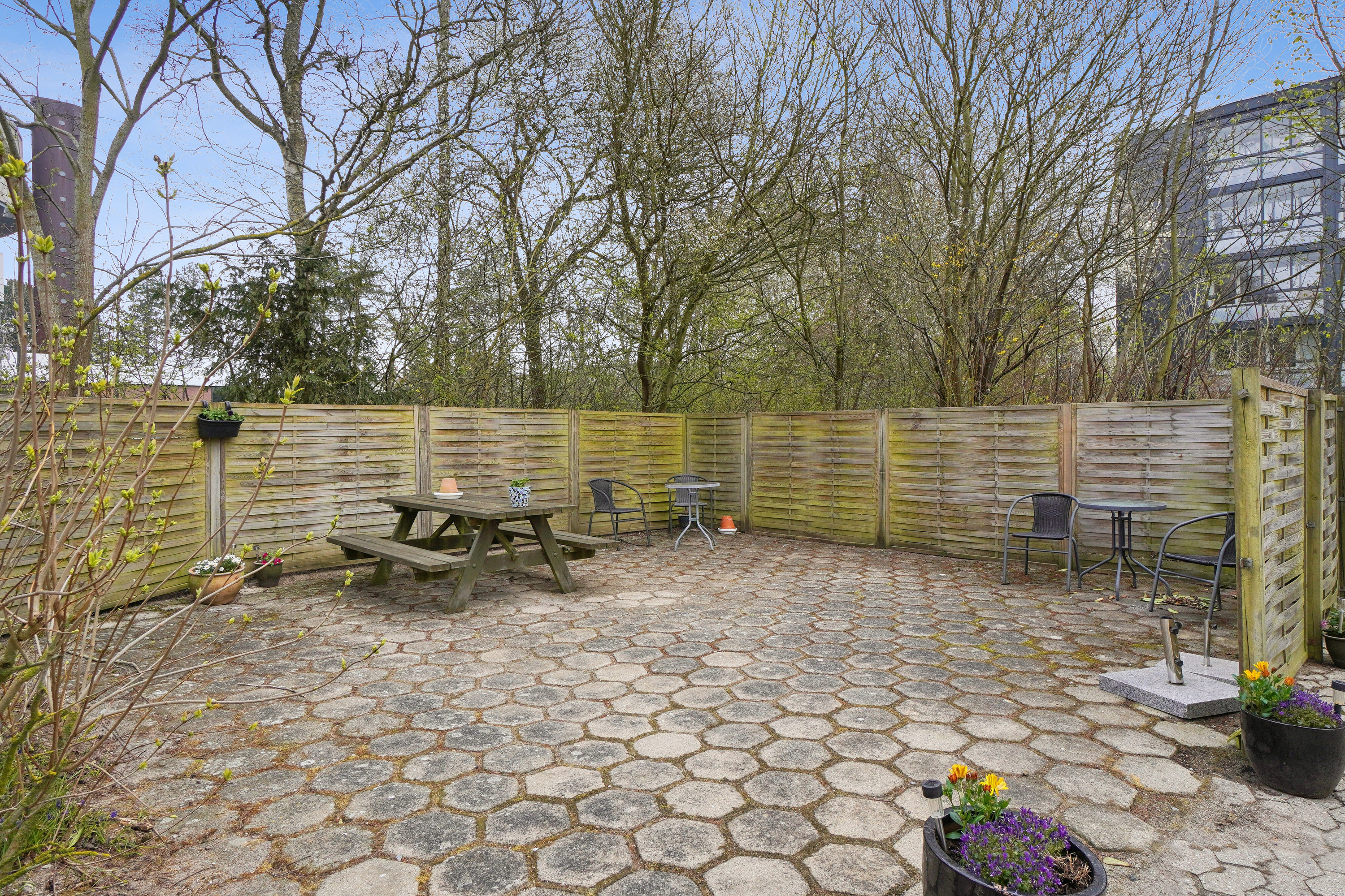 Fremhævet udendørs billede i fuldskærmstilstand. Billede af Gyvelvej 13, st.. mf., 4000 Roskilde