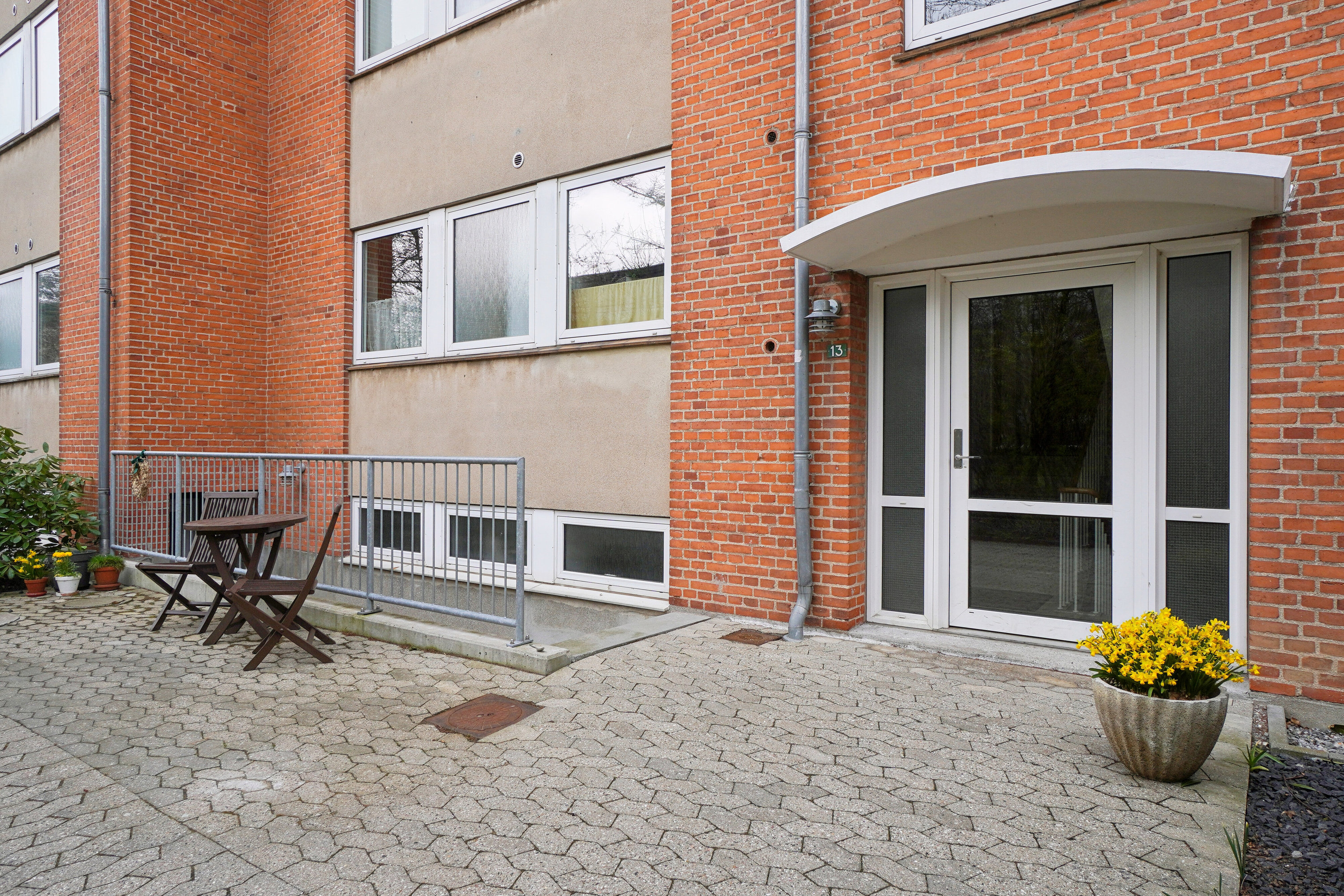 Fremhævet udendørs billede i fuldskærmstilstand. Billede af Gyvelvej 13, st.. mf., 4000 Roskilde