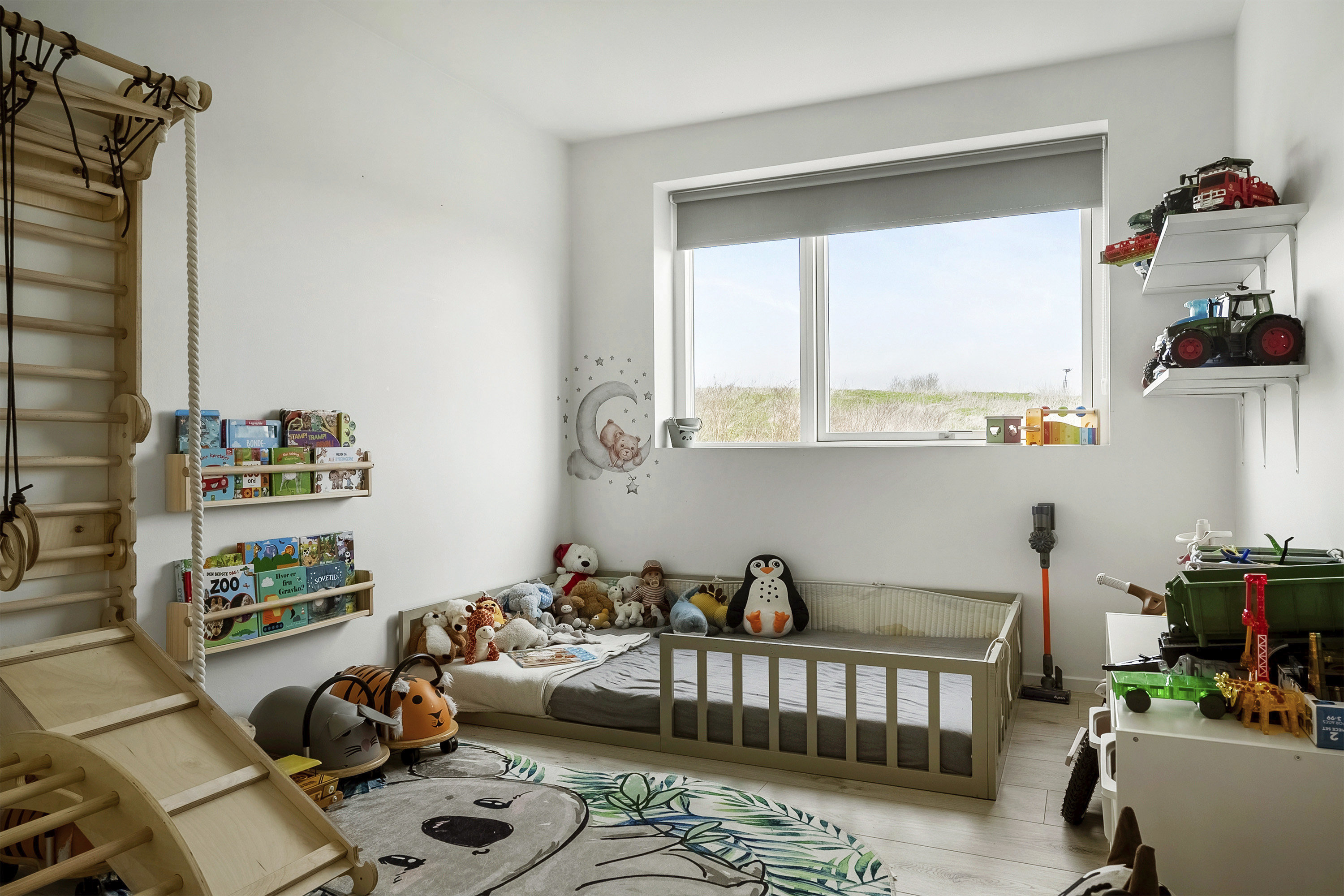 Fremhævet soveværelse billede i fuldskærmstilstand. Billede af Bjørnshave 8, 8700 Horsens