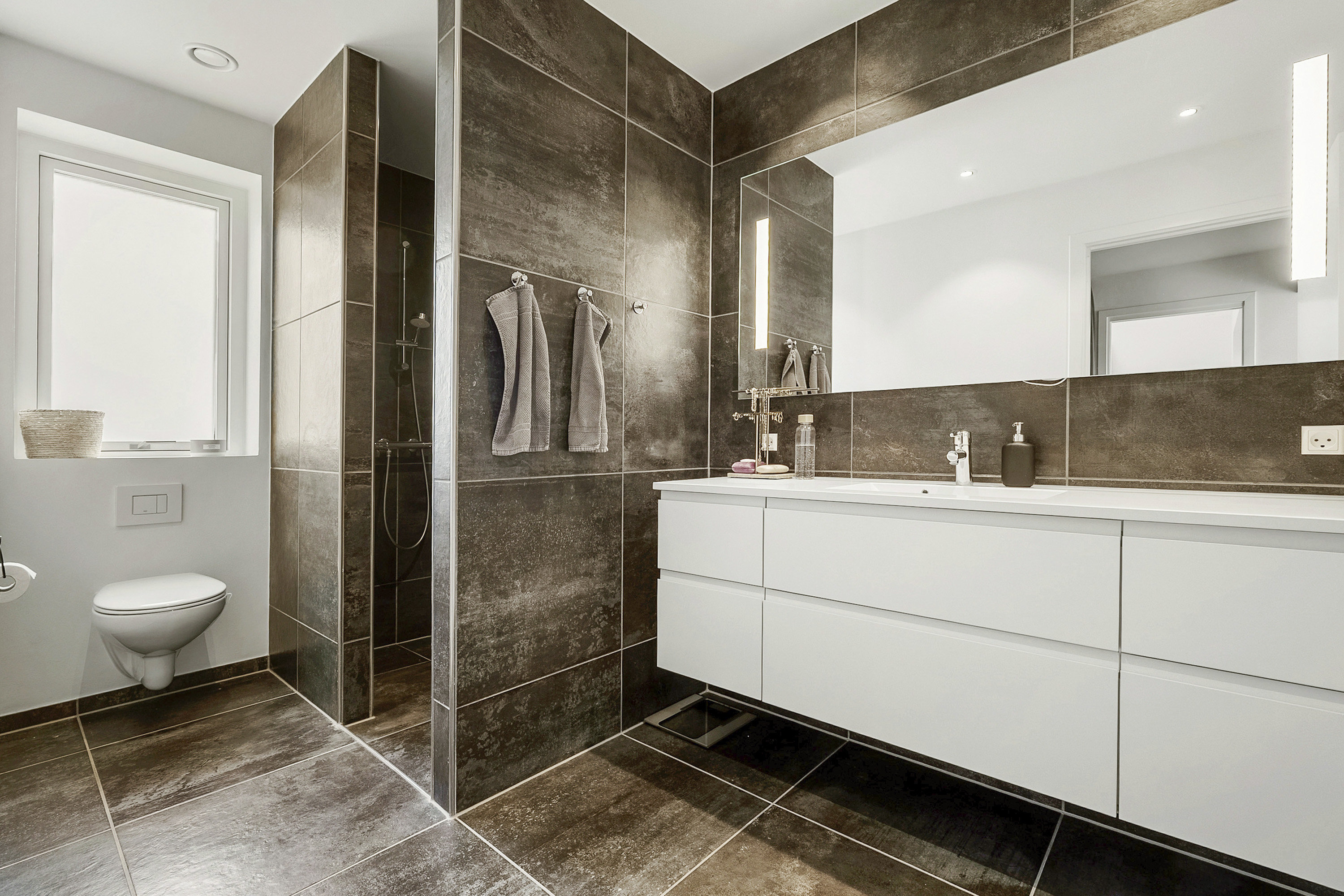 Fremhævet badeværelse billede i fuldskærmstilstand. Billede af Bjørnshave 8, 8700 Horsens