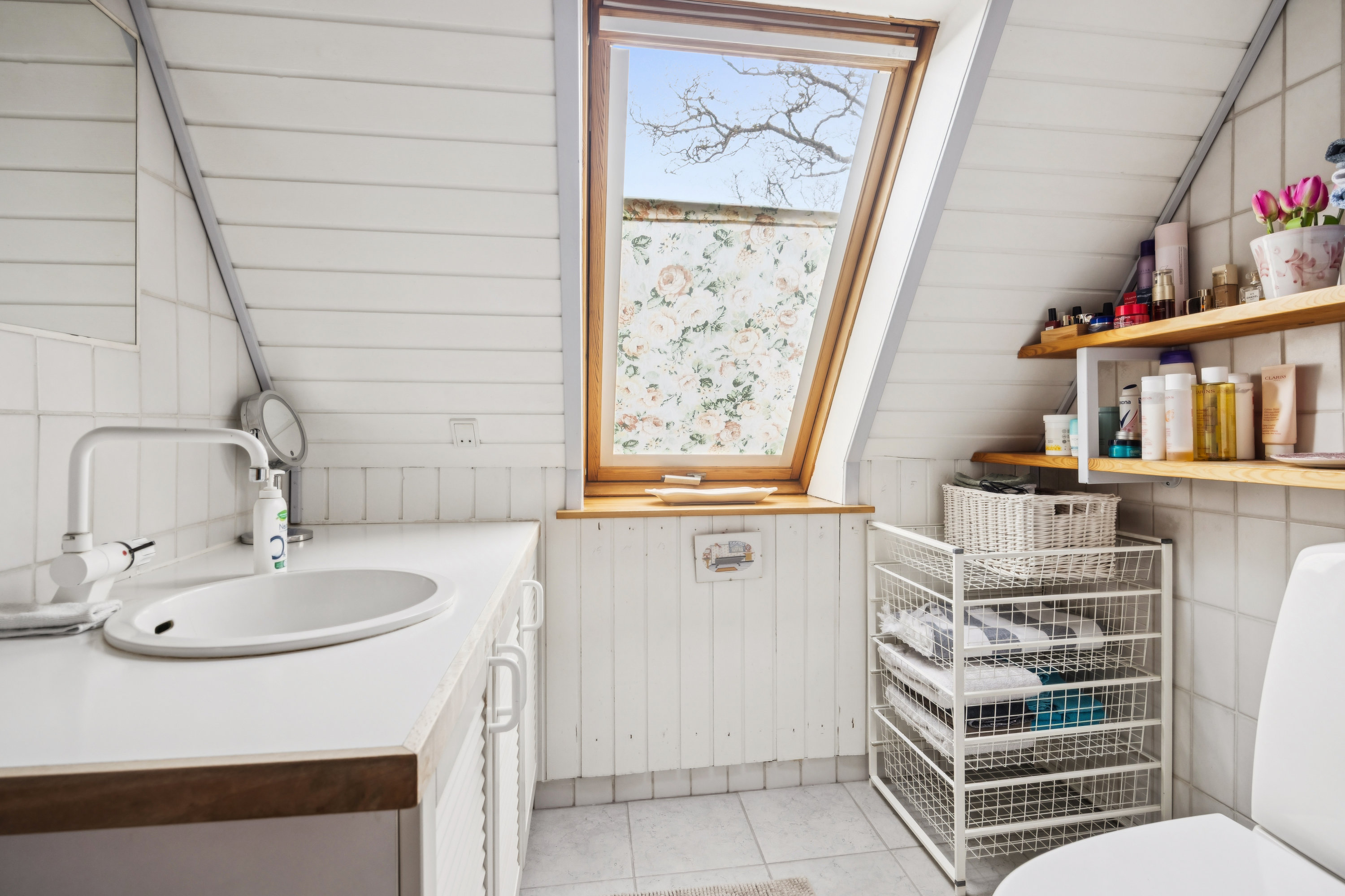 Fremhævet badeværelse billede i fuldskærmstilstand. Billede af Kornbakken 7, 9400 Nørresundby