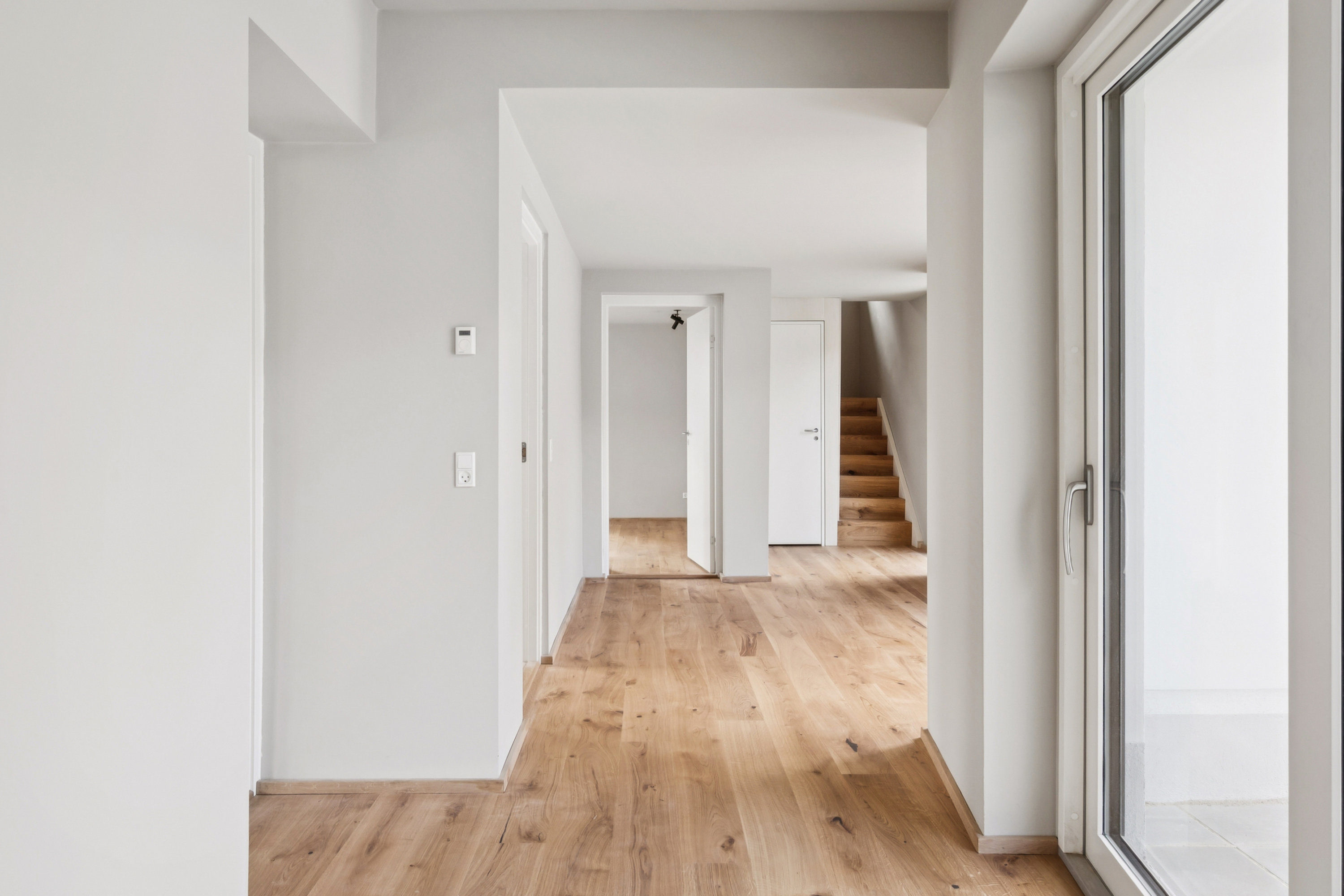 Fremhævet gang billede i fuldskærmstilstand. Billede af Stationsgade 3, 8240 Risskov