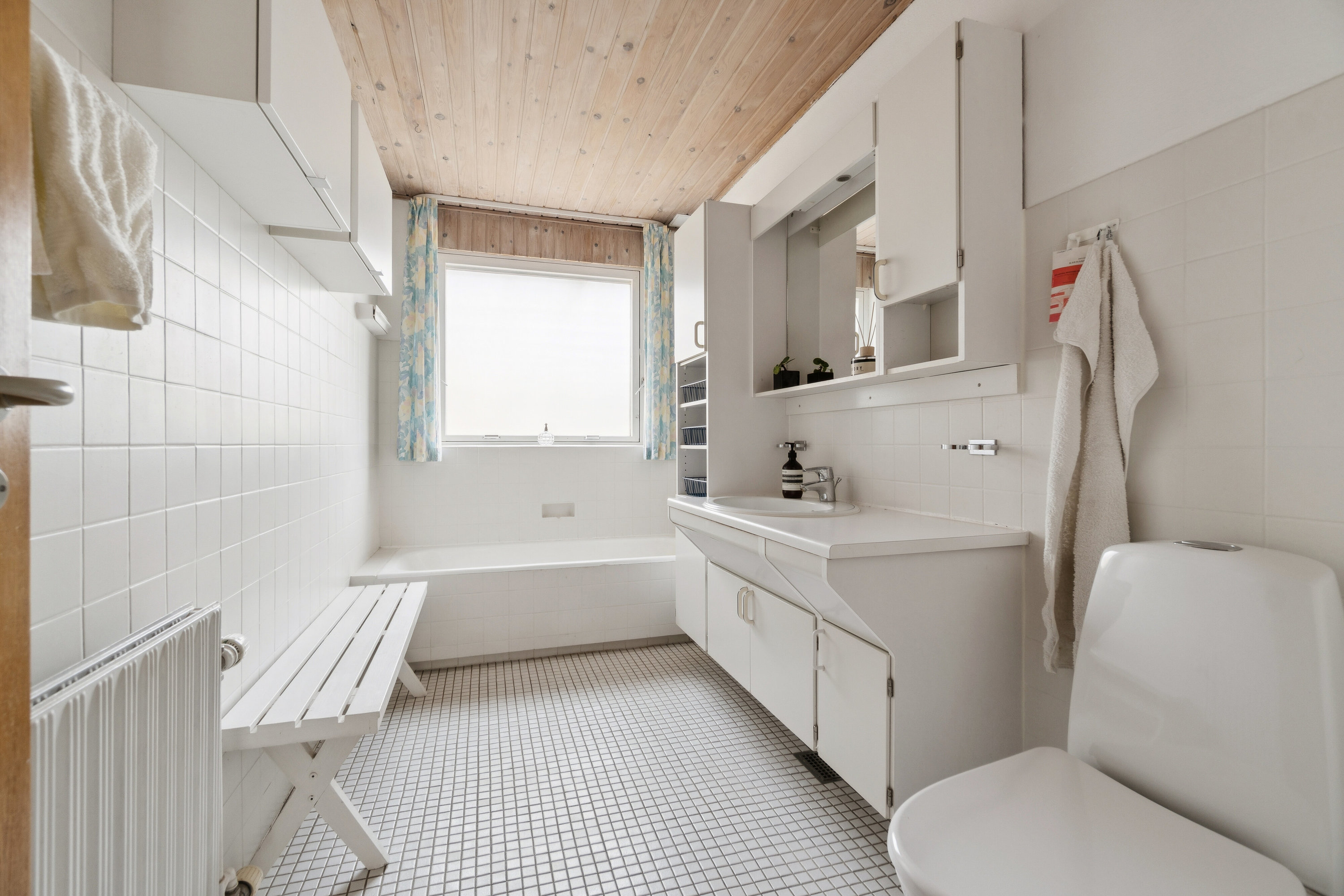 Fremhævet badeværelse billede i fuldskærmstilstand. Billede af P. L. Halds Vej 60, 7700 Thisted