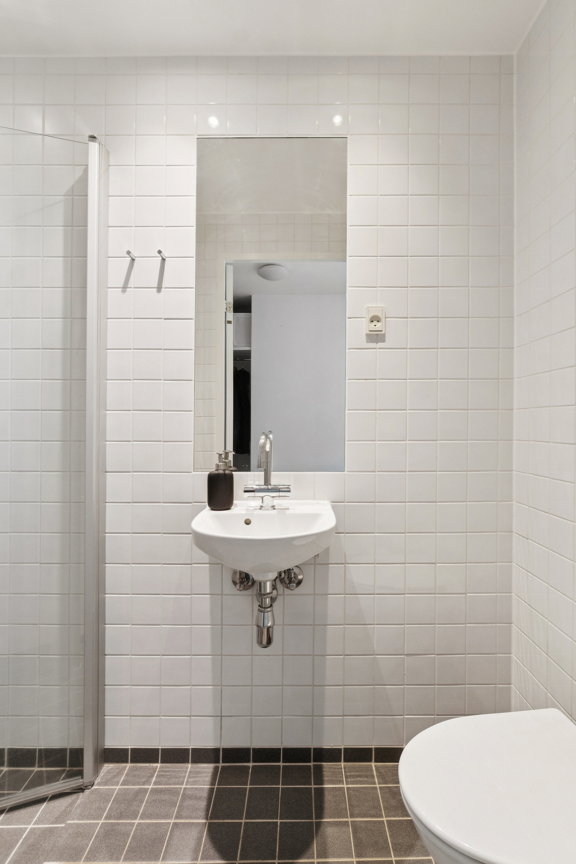 Fremhævet badeværelse billede i fuldskærmstilstand. Billede af Klaksvigsgade 9, 6. th., 2300 København S