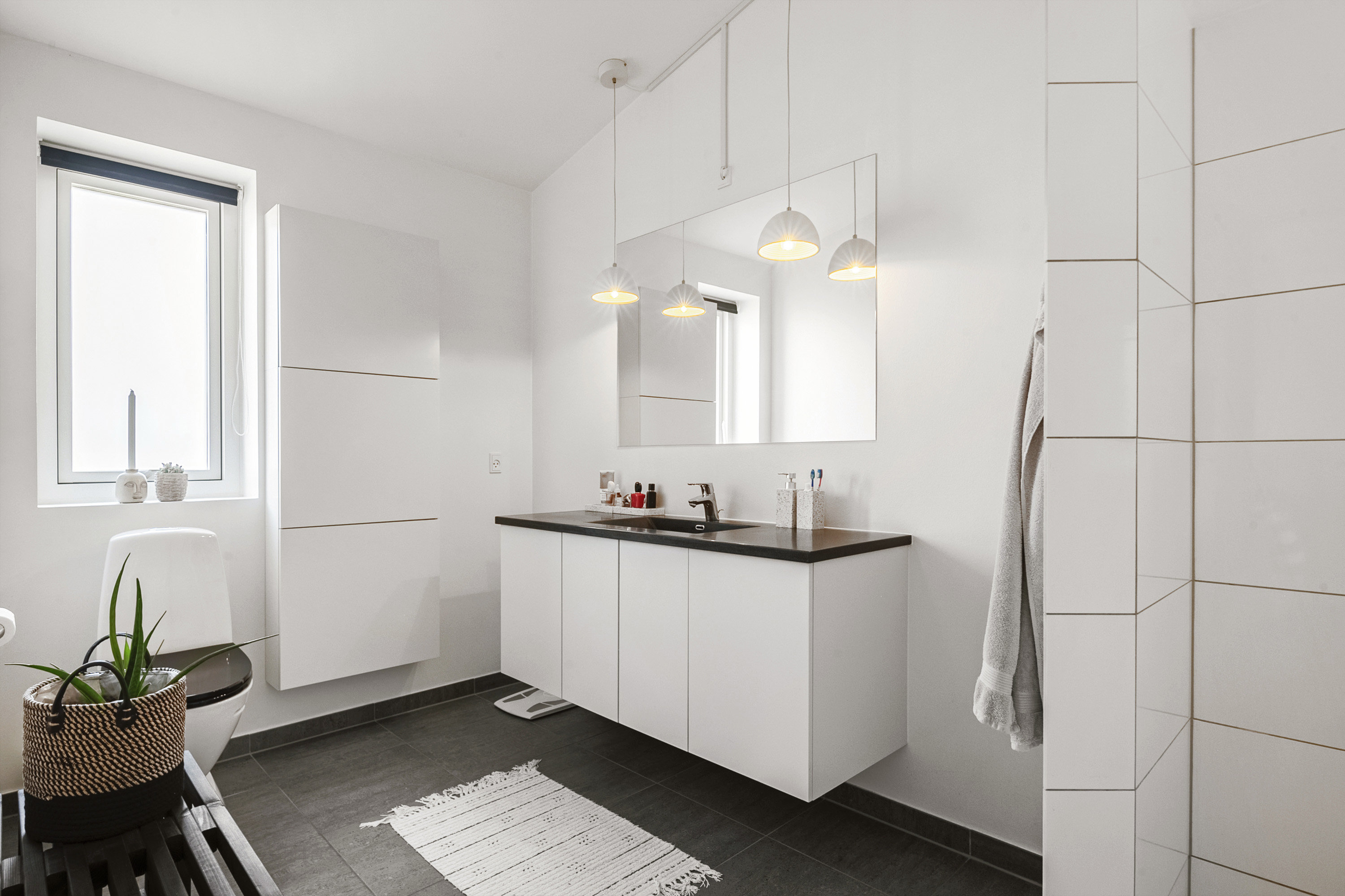 Fremhævet badeværelse billede i fuldskærmstilstand. Billede af Nørregårds Alle 19, 8362 Hørning