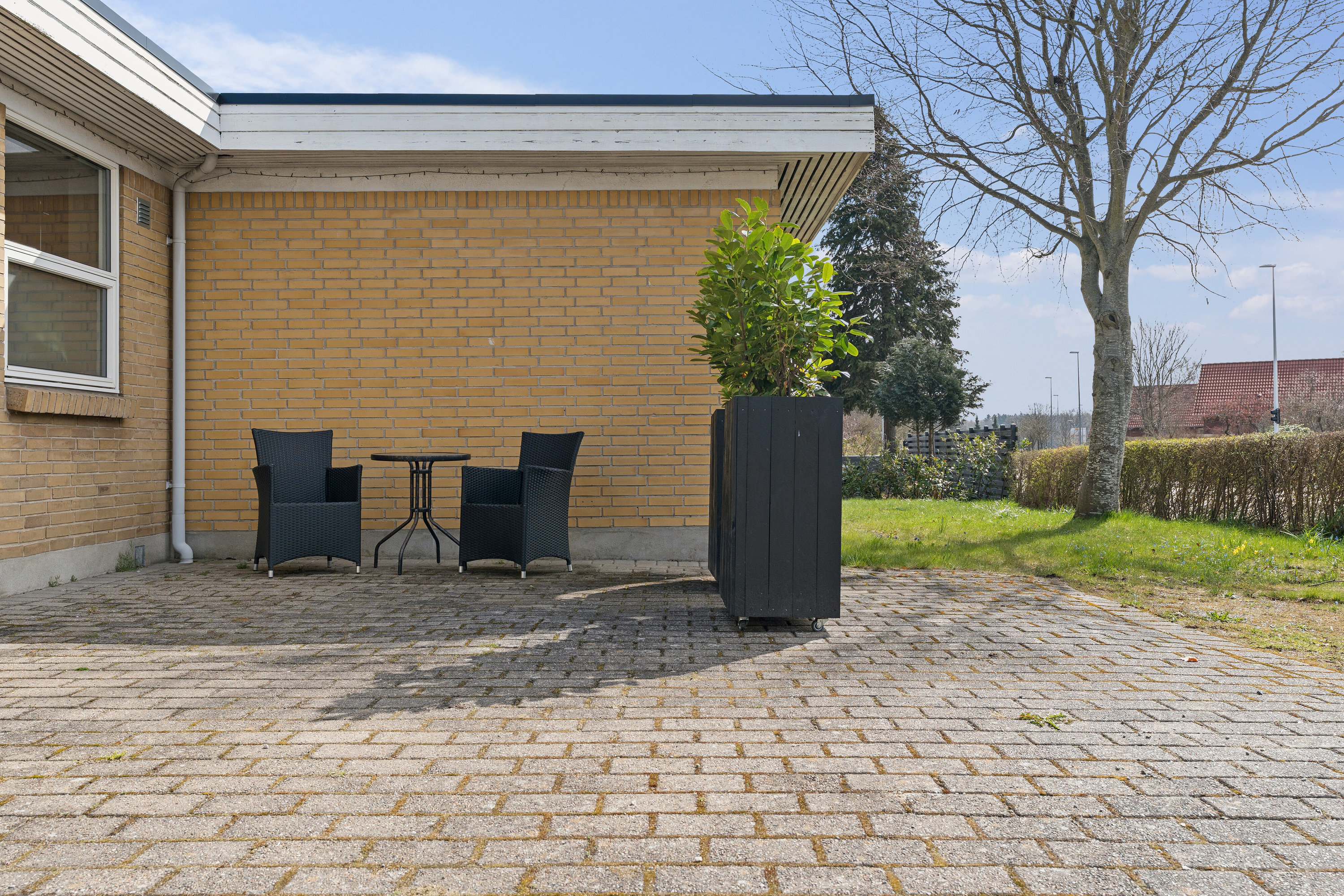 Fremhævet terrasse billede i fuldskærmstilstand. Billede af Kærsgårdsvej 26, 8600 Silkeborg