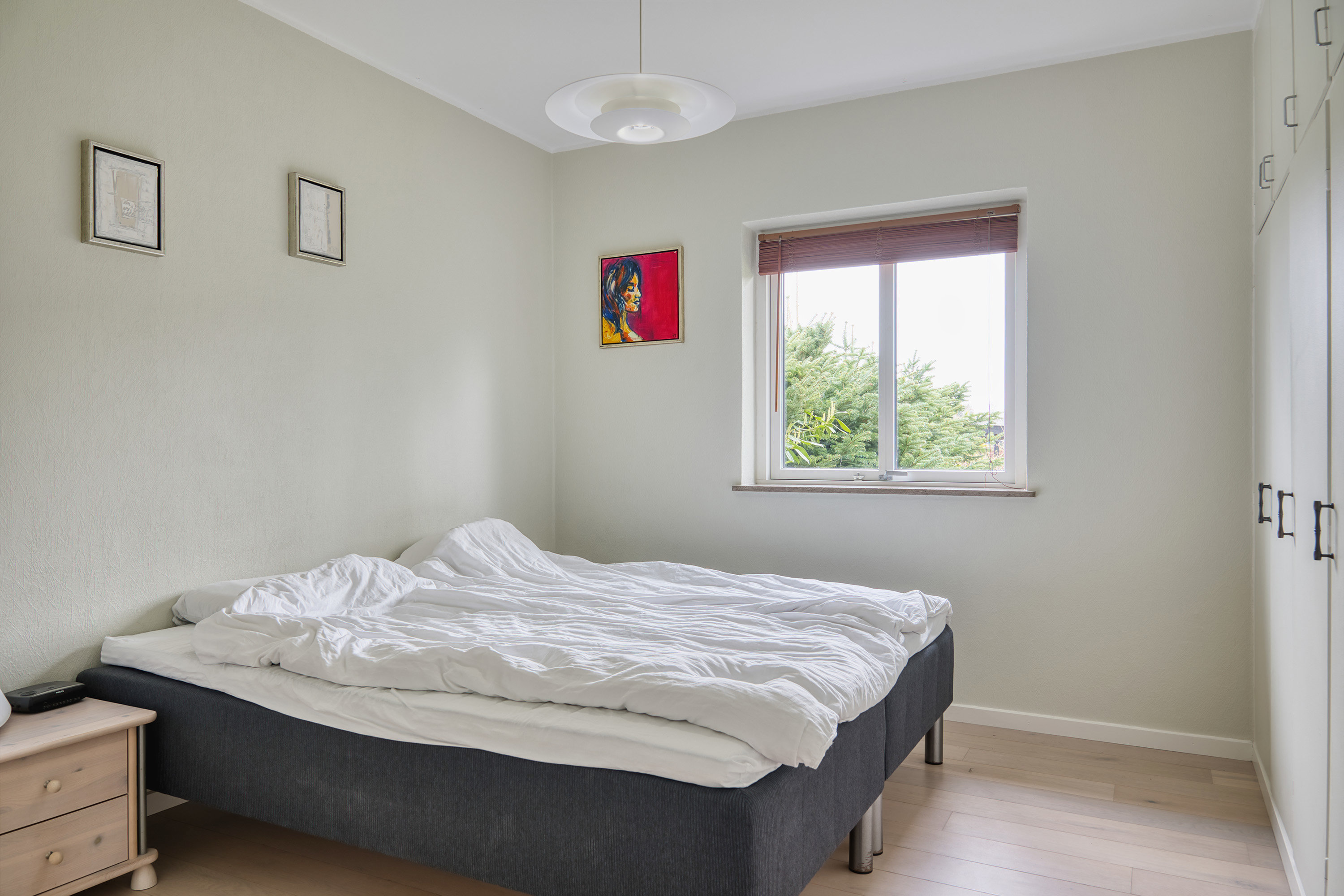 Fremhævet soveværelse billede i fuldskærmstilstand. Billede af Peter Freuchensvej 25, 4800 Nykøbing F