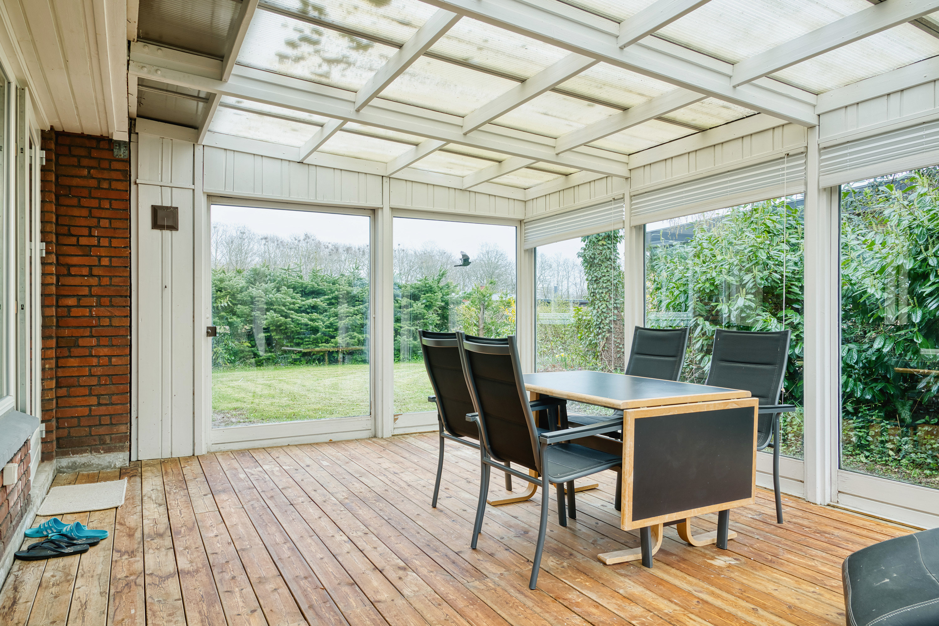 Fremhævet udestue billede i fuldskærmstilstand. Billede af Peter Freuchensvej 25, 4800 Nykøbing F