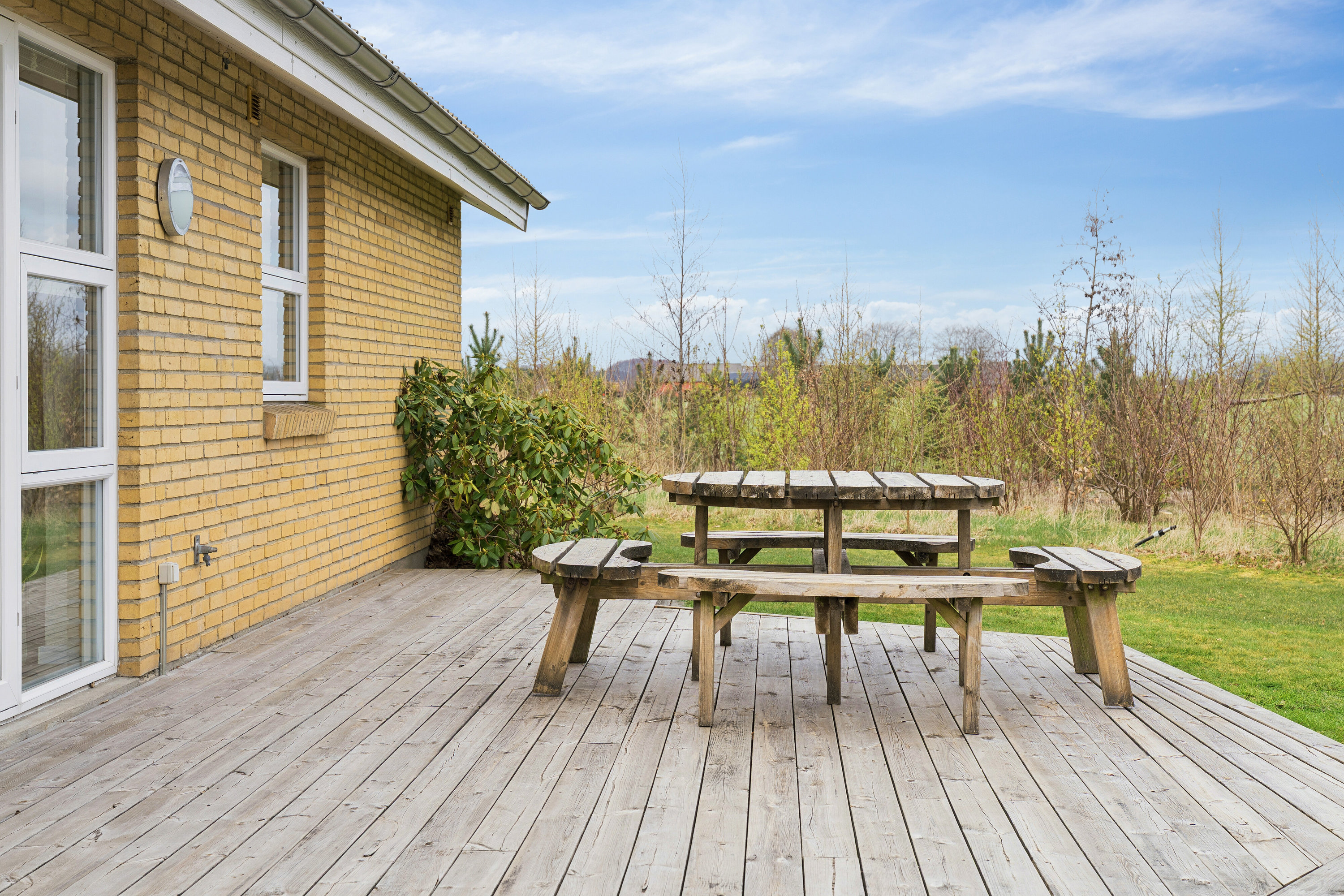Fremhævet terrasse billede i fuldskærmstilstand. Billede af Krøsbærvej 13, Kølkær, 7400 Herning