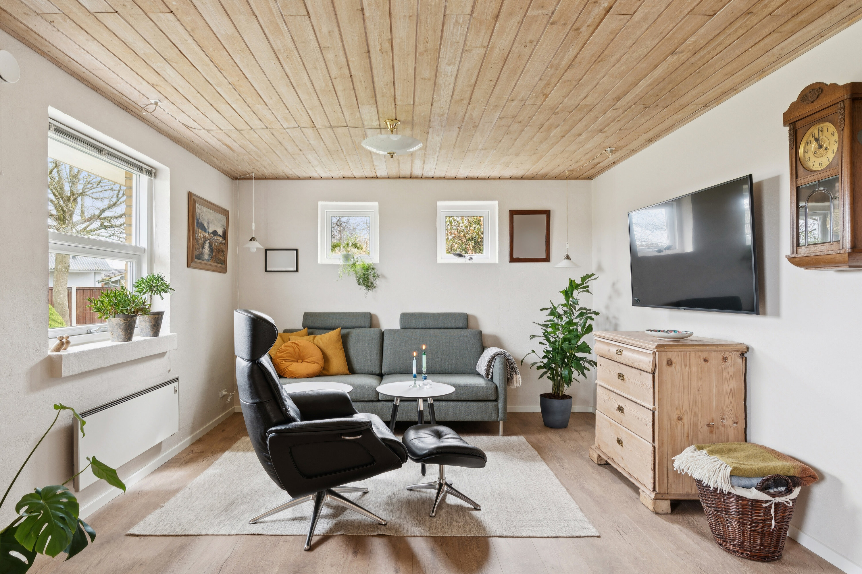 Fremhævet stue billede i fuldskærmstilstand. Billede af Krøsbærvej 13, Kølkær, 7400 Herning