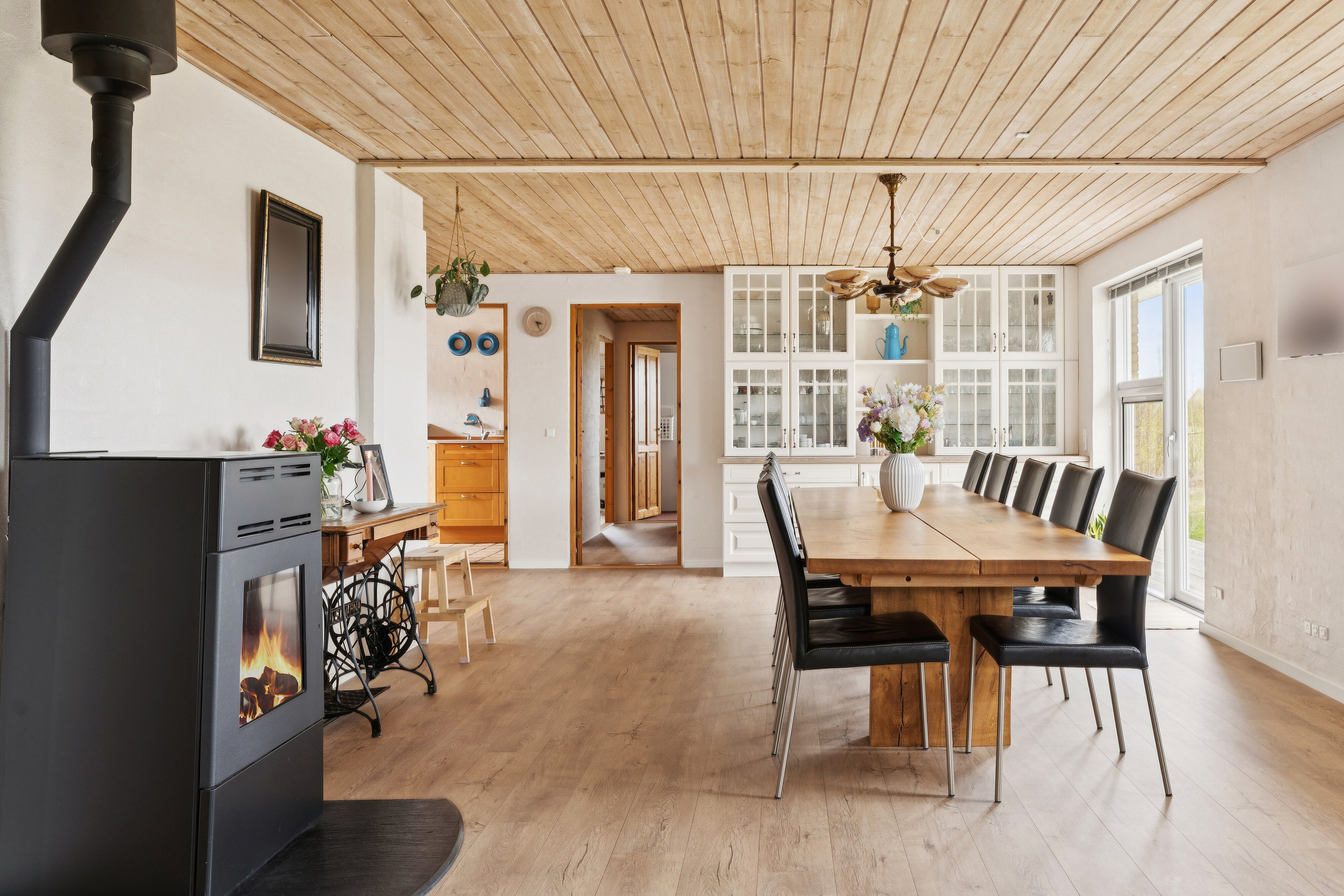 Fremhævet spisestue billede i fuldskærmstilstand. Billede af Krøsbærvej 13, Kølkær, 7400 Herning