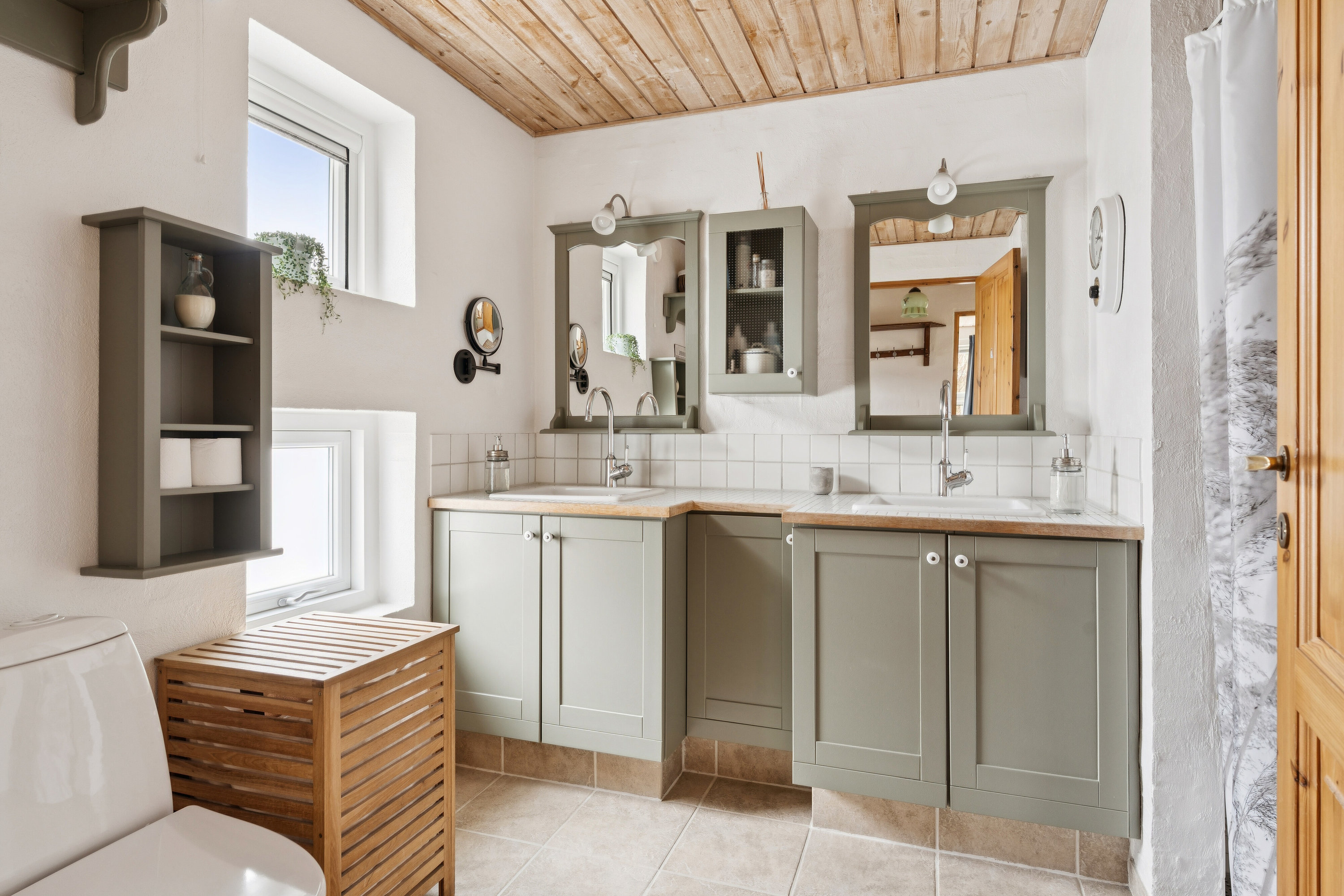 Fremhævet køkken billede i fuldskærmstilstand. Billede af Krøsbærvej 13, Kølkær, 7400 Herning