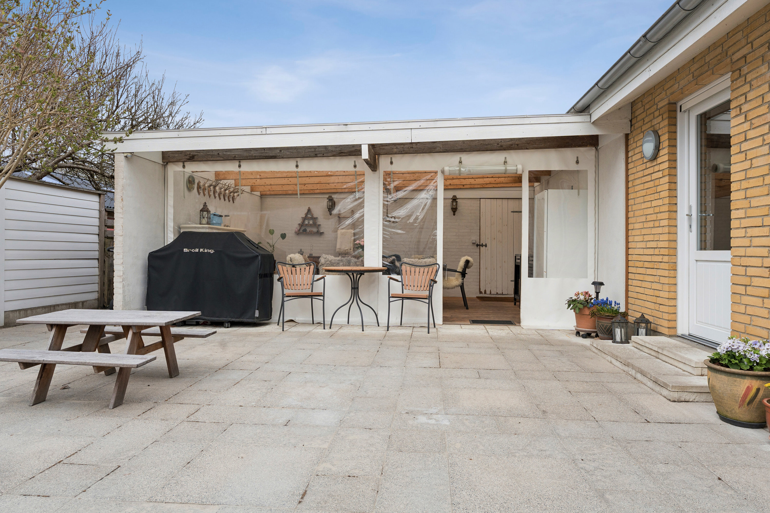 Fremhævet udendørs billede i fuldskærmstilstand. Billede af Krøsbærvej 13, Kølkær, 7400 Herning