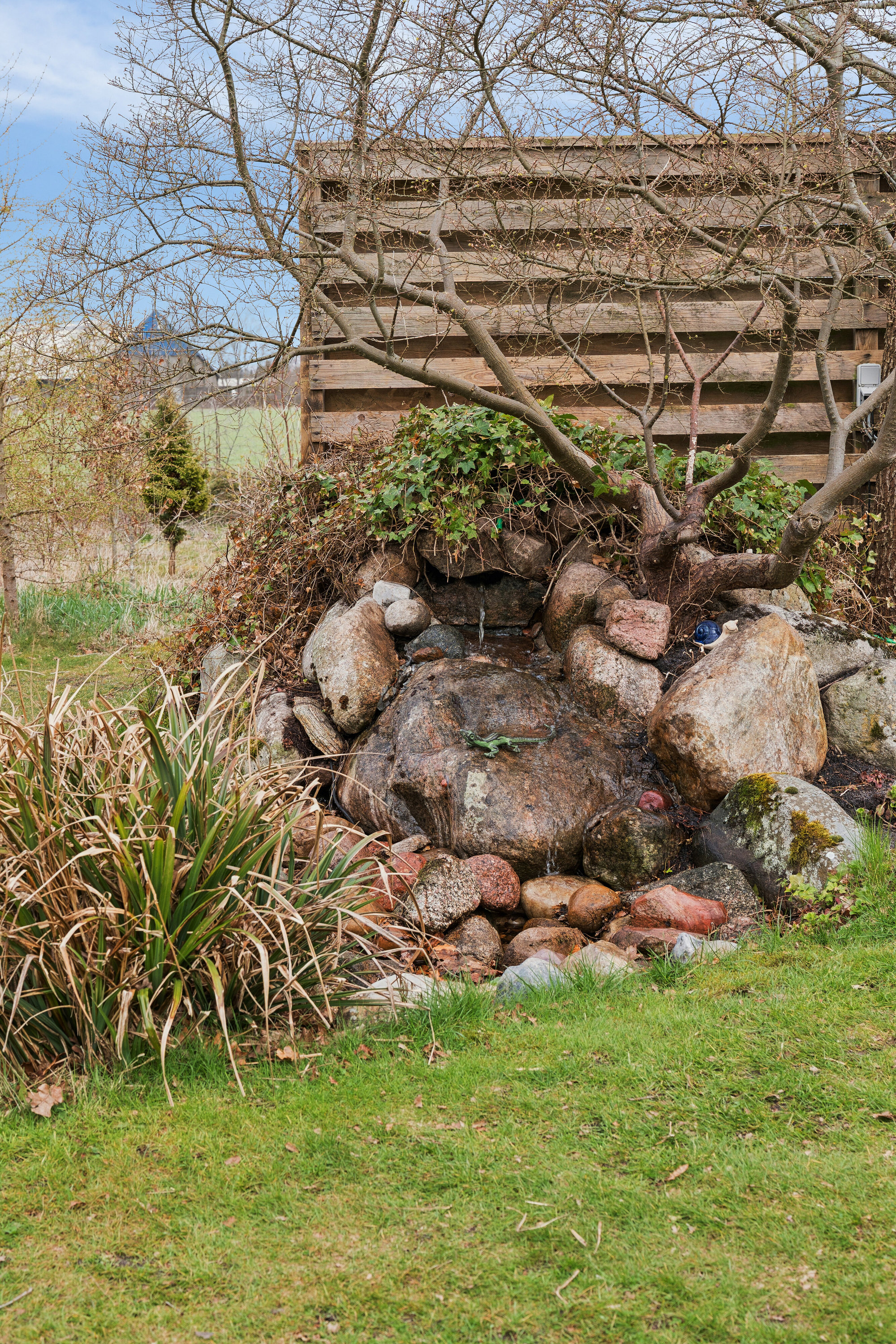 Fremhævet set fra haven billede i fuldskærmstilstand. Billede af Krøsbærvej 13, Kølkær, 7400 Herning