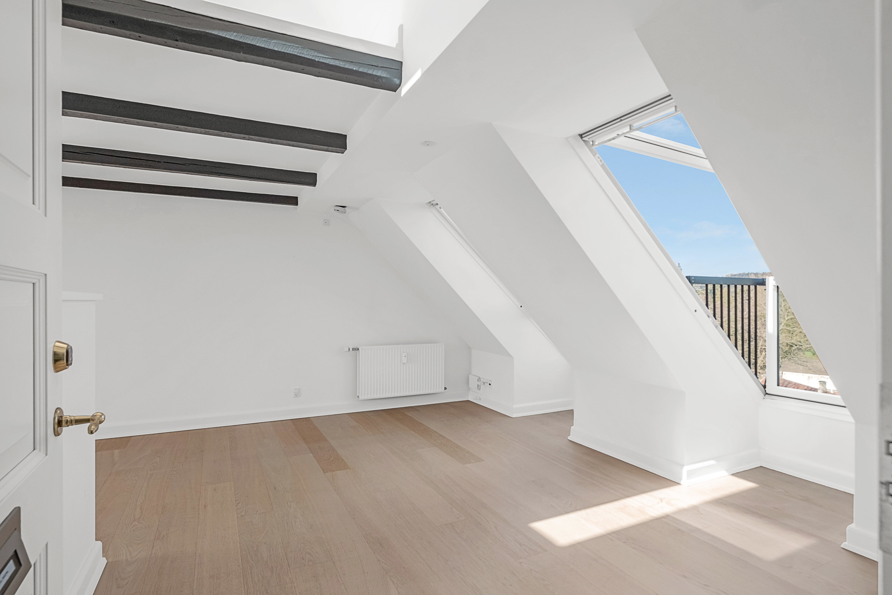 Fremhævet entré billede i fuldskærmstilstand. Billede af Viborgvej 27, 5. th., 8000 Aarhus C