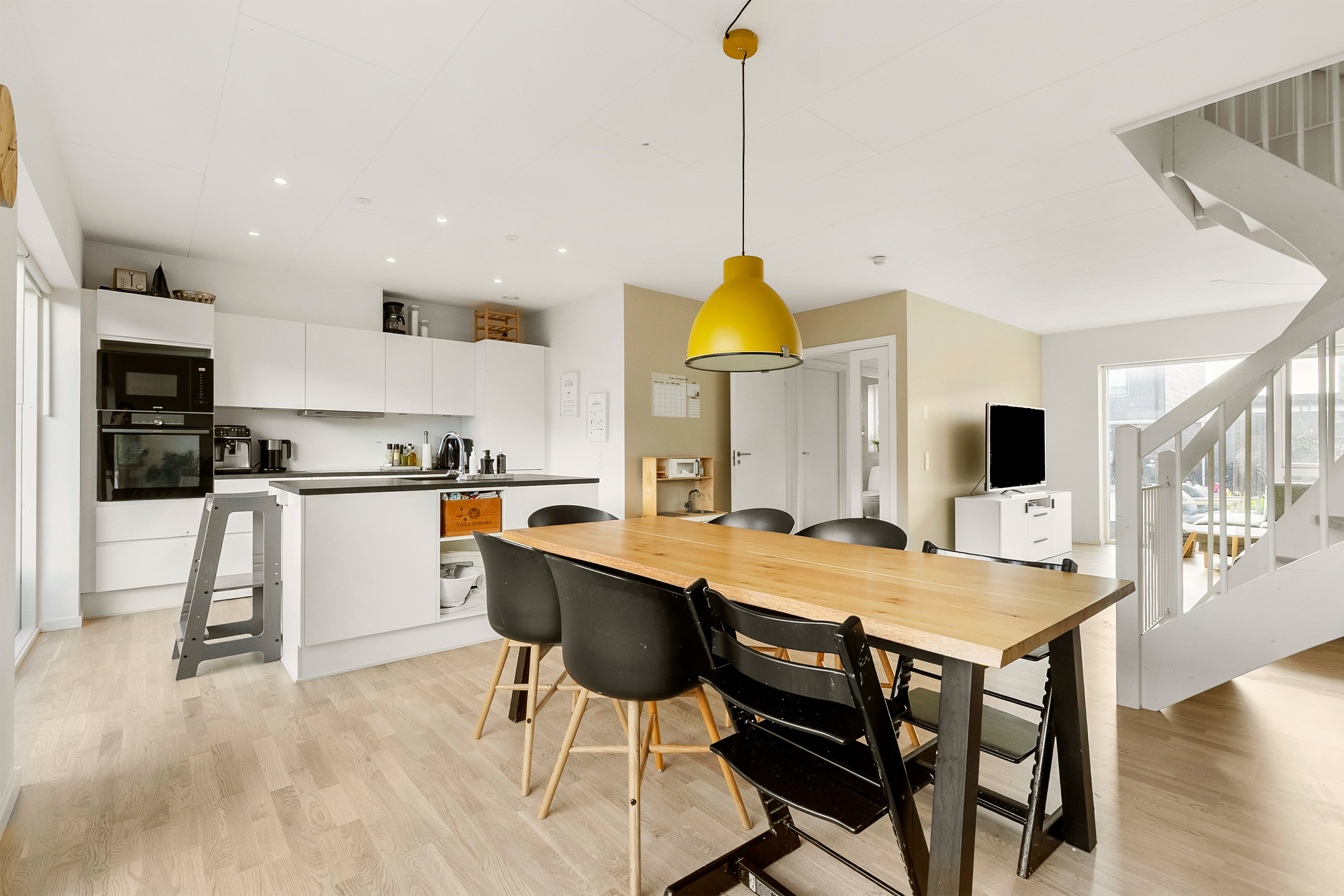 Fremhævet spisestue billede i fuldskærmstilstand. Billede af Østergårds Alle 57, 8362 Hørning