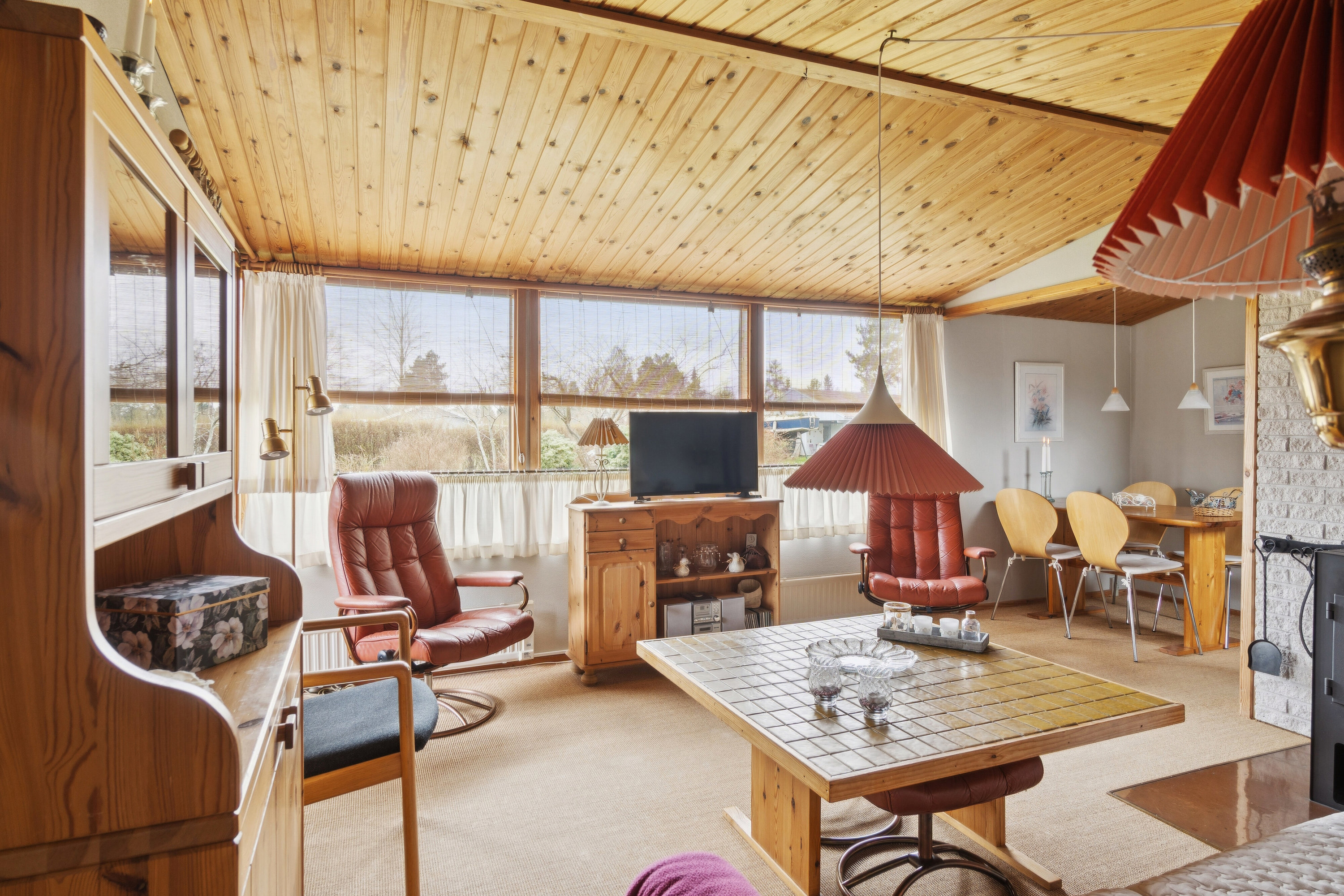 Fremhævet stue billede i fuldskærmstilstand. Billede af Hvidtjørnevej 13, Kaldred, 4593 Eskebjerg