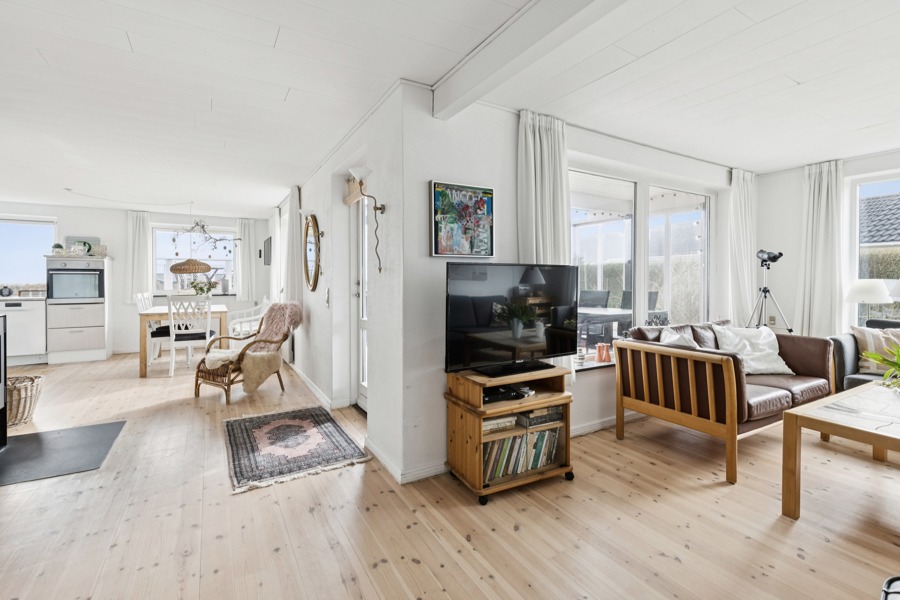 Fremhævet stue billede i fuldskærmstilstand. Billede af Bakkedraget 2, Drøsselbjerg, 4200 Slagelse