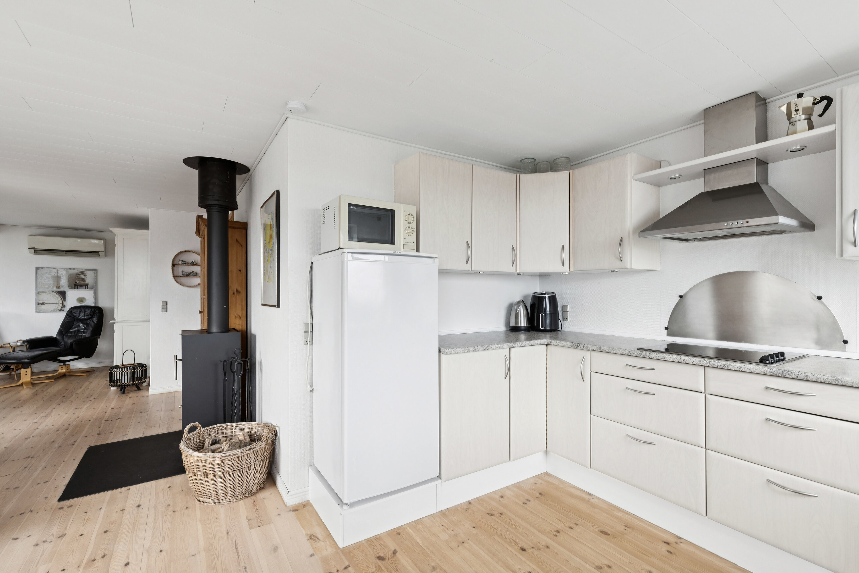 Fremhævet køkken billede i fuldskærmstilstand. Billede af Bakkedraget 2, Drøsselbjerg, 4200 Slagelse