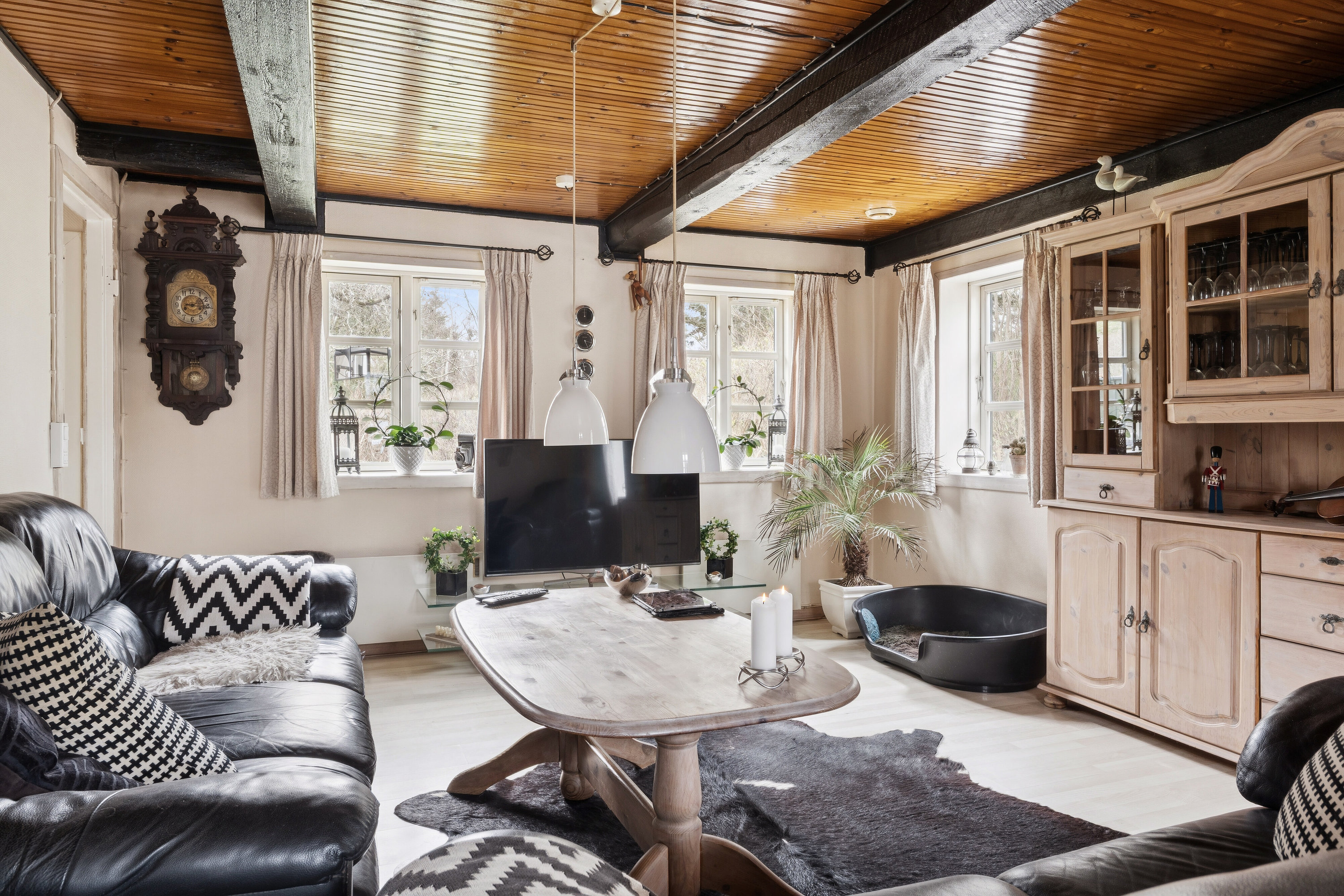 Fremhævet stue billede i fuldskærmstilstand. Billede af Trekronervej 14, Gudmindrup Lyng, 4573 Højby