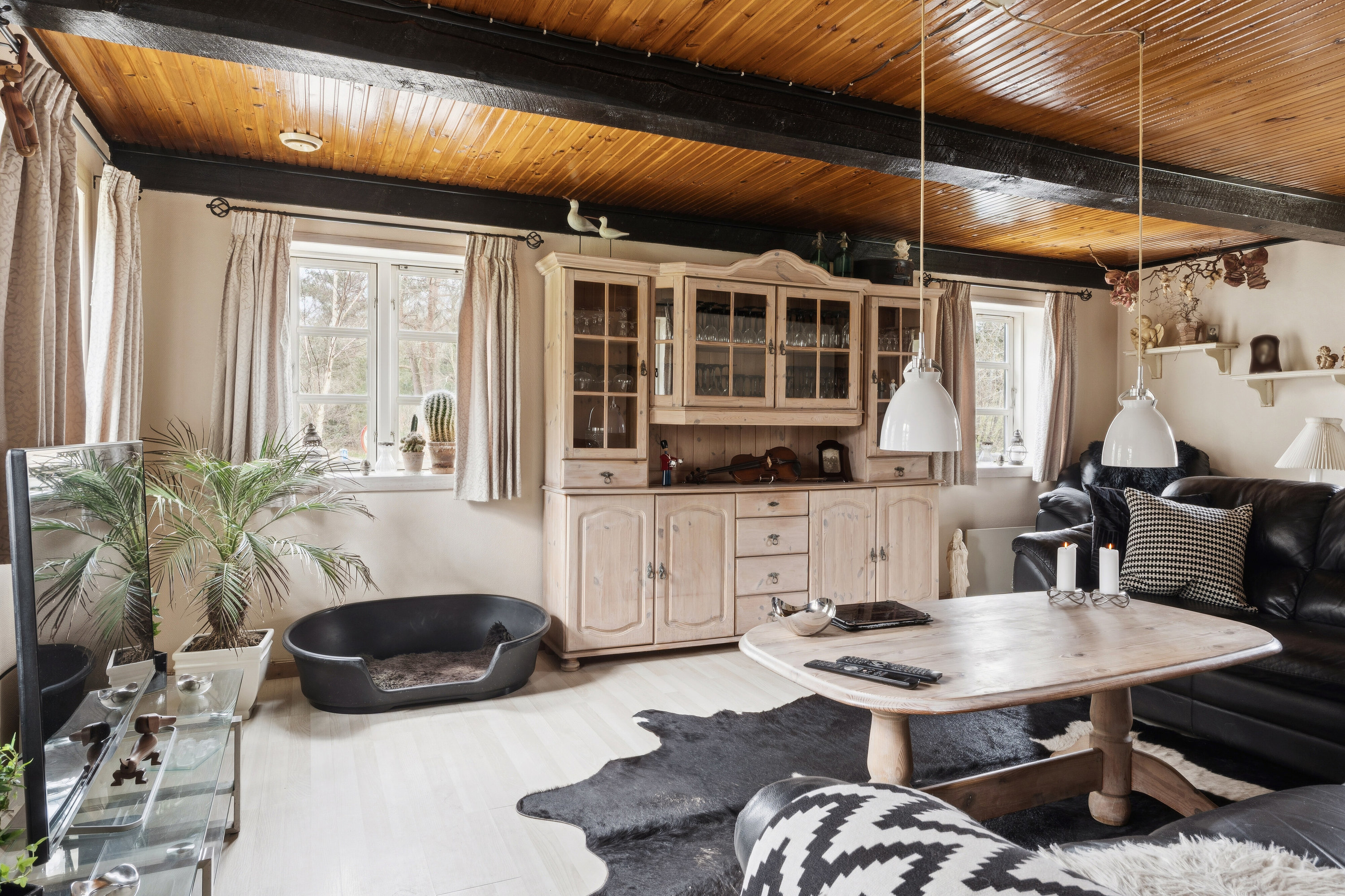 Fremhævet stue billede i fuldskærmstilstand. Billede af Trekronervej 14, Gudmindrup Lyng, 4573 Højby