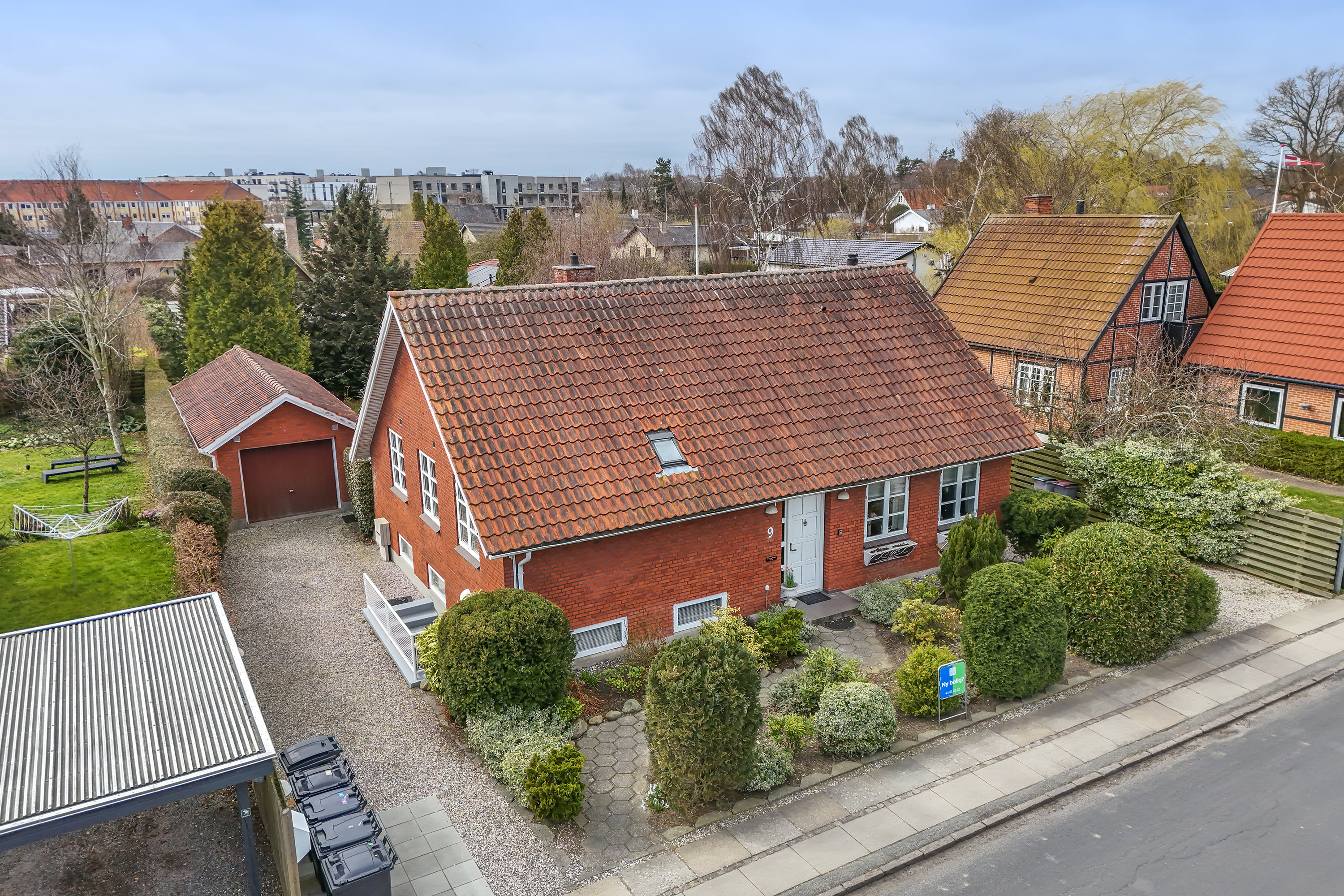 Fremhævet facade billede i fuldskærmstilstand. Billede af Marievej 9, 2740 Skovlunde