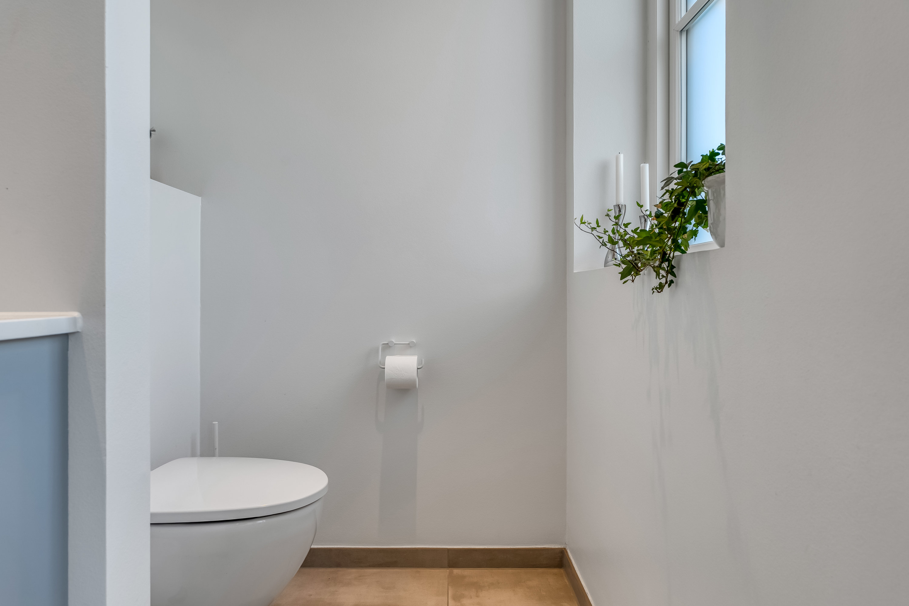 Fremhævet toilet billede i fuldskærmstilstand. Billede af Dyreengen 28, 3320 Skævinge