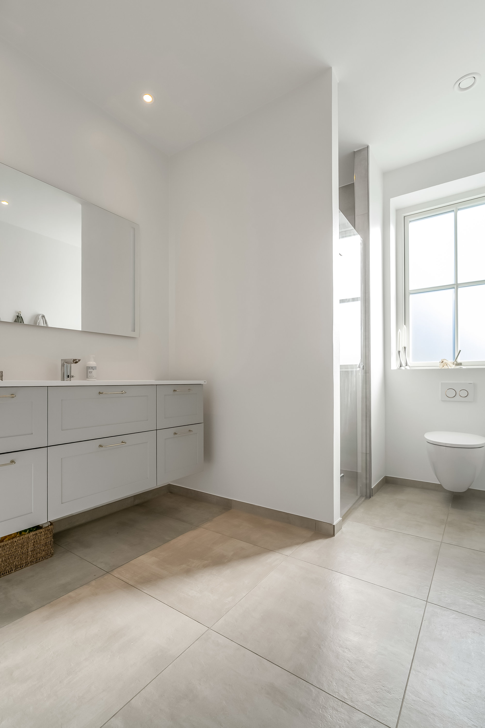 Fremhævet badeværelse billede i fuldskærmstilstand. Billede af Dyreengen 28, 3320 Skævinge