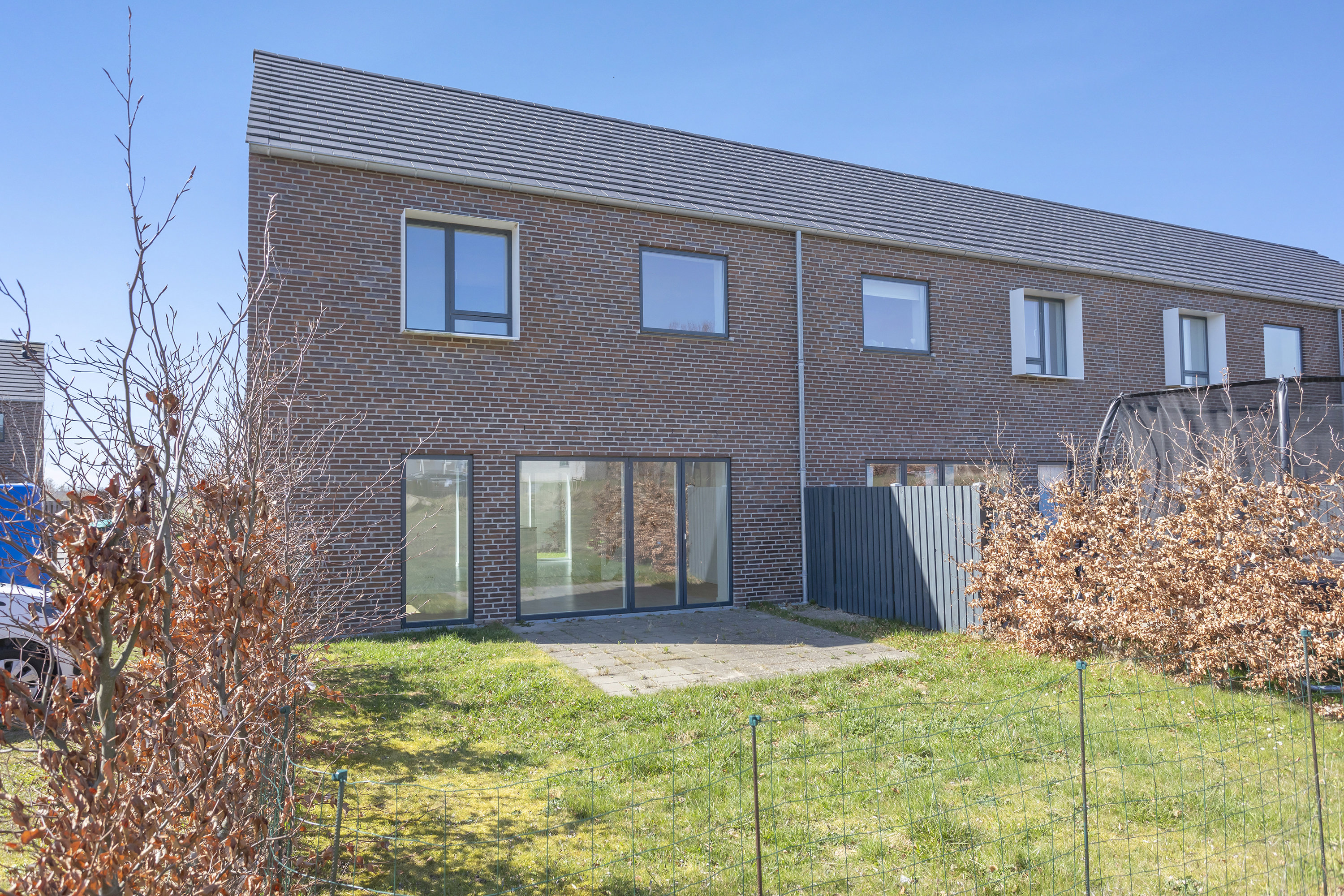 Fremhævet have billede i fuldskærmstilstand. Billede af Kongeskrænten 34, Smørumnedre, 2765 Smørum