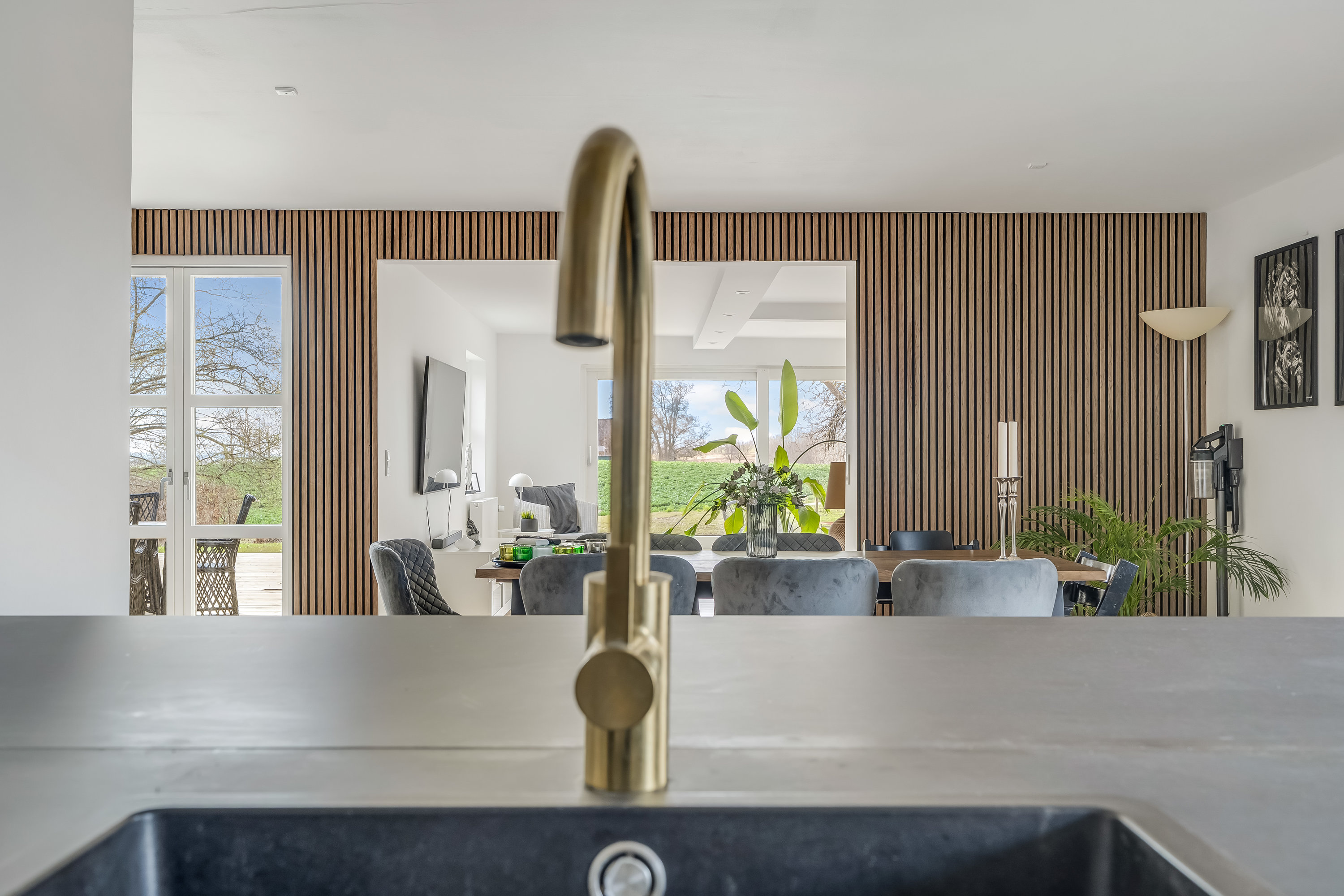 Fremhævet køkken billede i fuldskærmstilstand. Billede af Holmemosen 15, Annisse, 3200 Helsinge