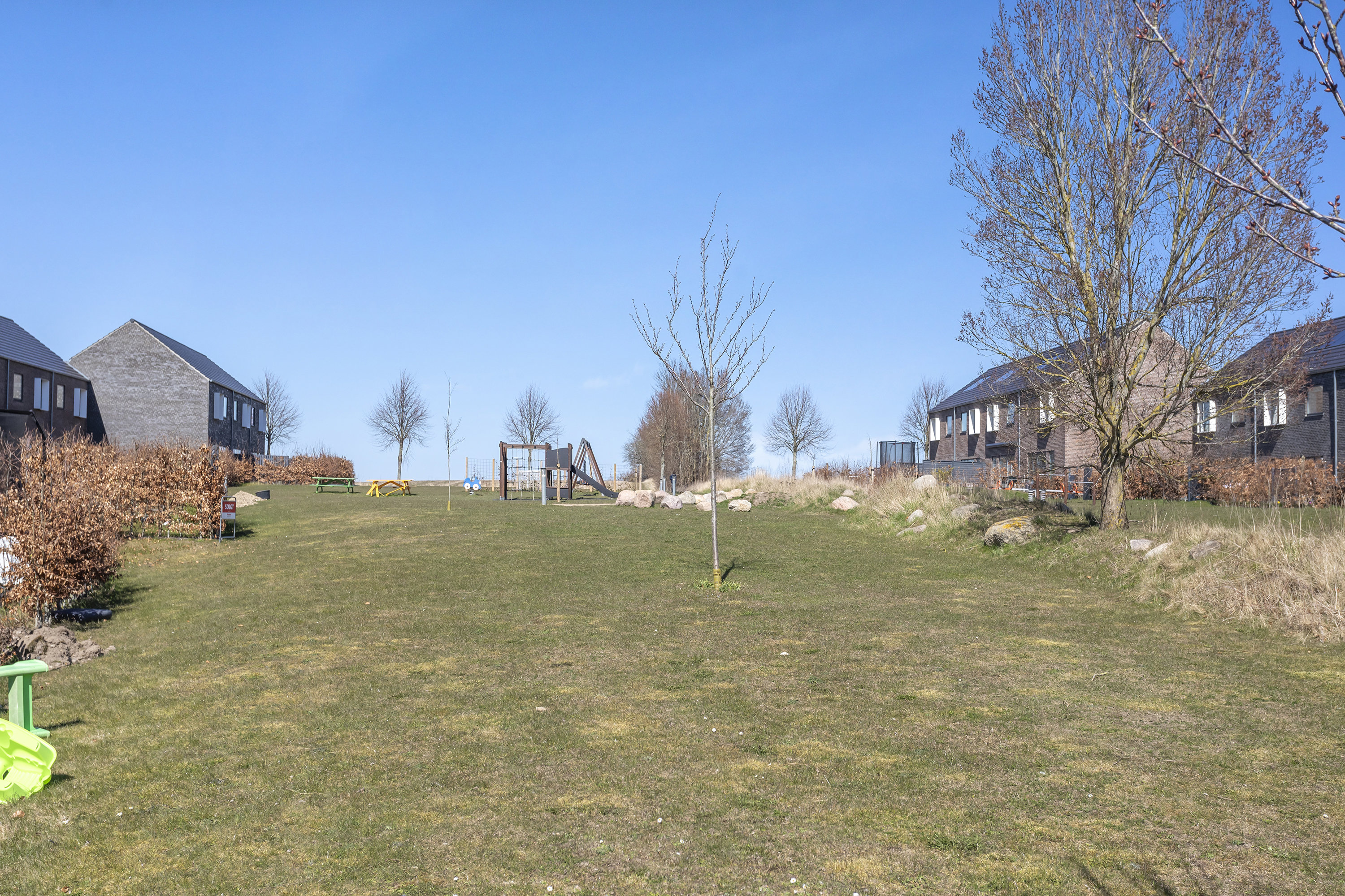 Fremhævet have billede i fuldskærmstilstand. Billede af Kongeskrænten 34, Smørumnedre, 2765 Smørum