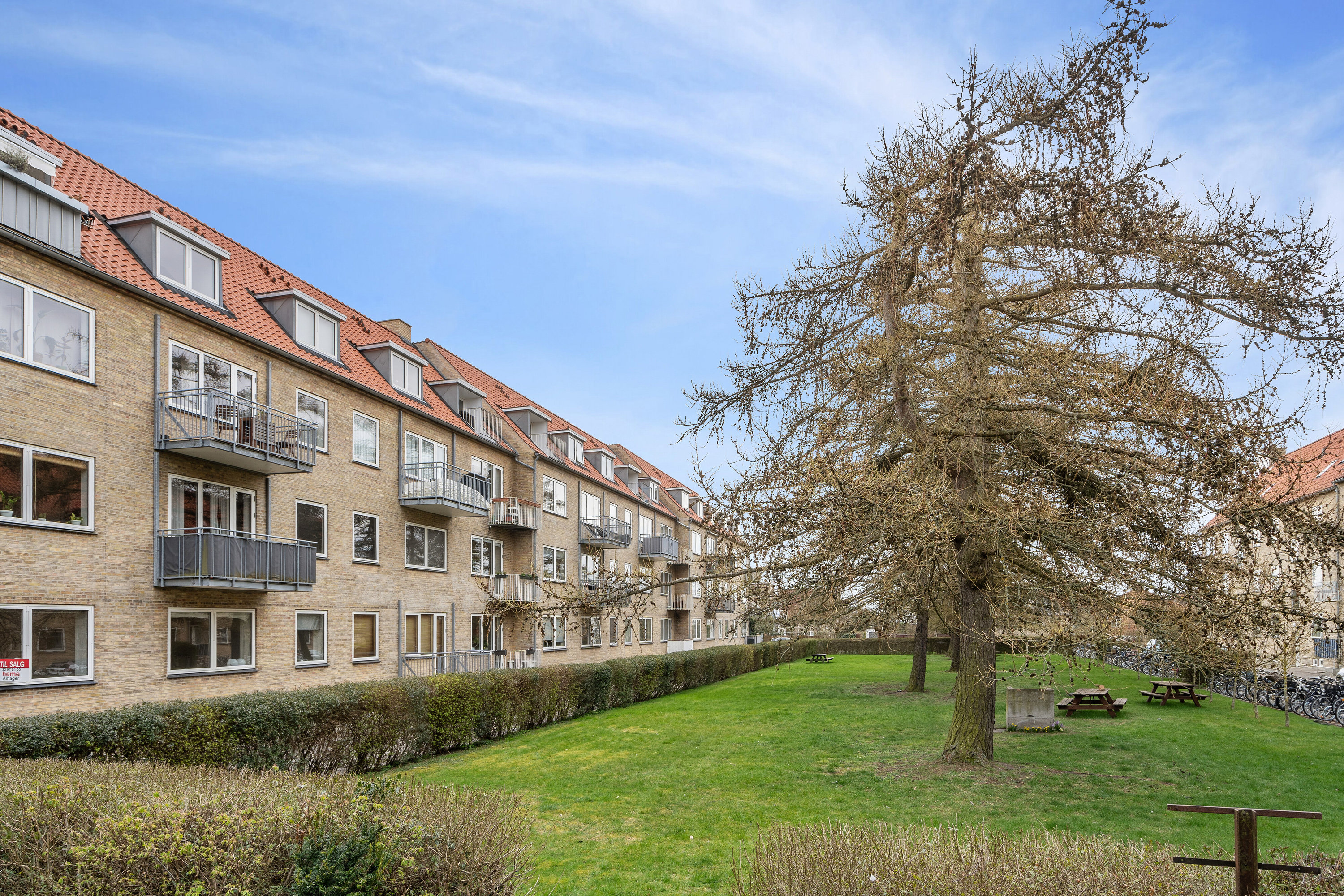 Fremhævet udendørs billede i fuldskærmstilstand. Billede af Grækenlandsvej 112, 1. tv., 2300 København S