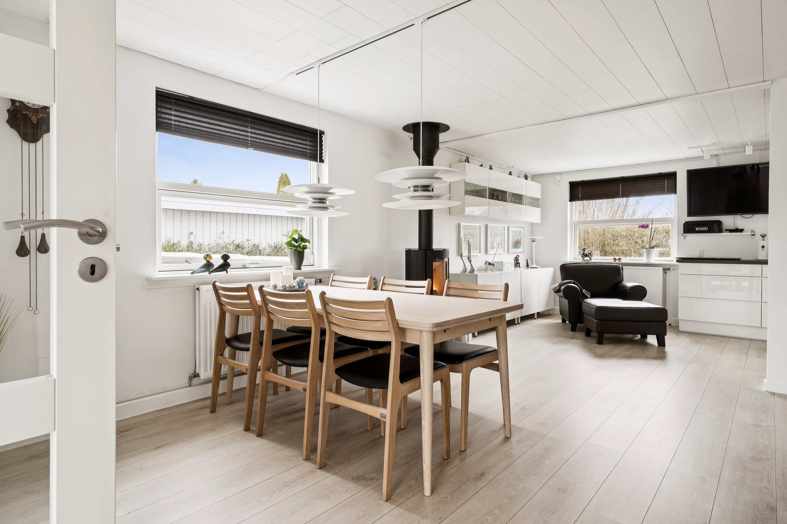 Fremhævet spisestue billede i fuldskærmstilstand. Billede af Blåbærvænget 20, Appenæs, 4700 Næstved
