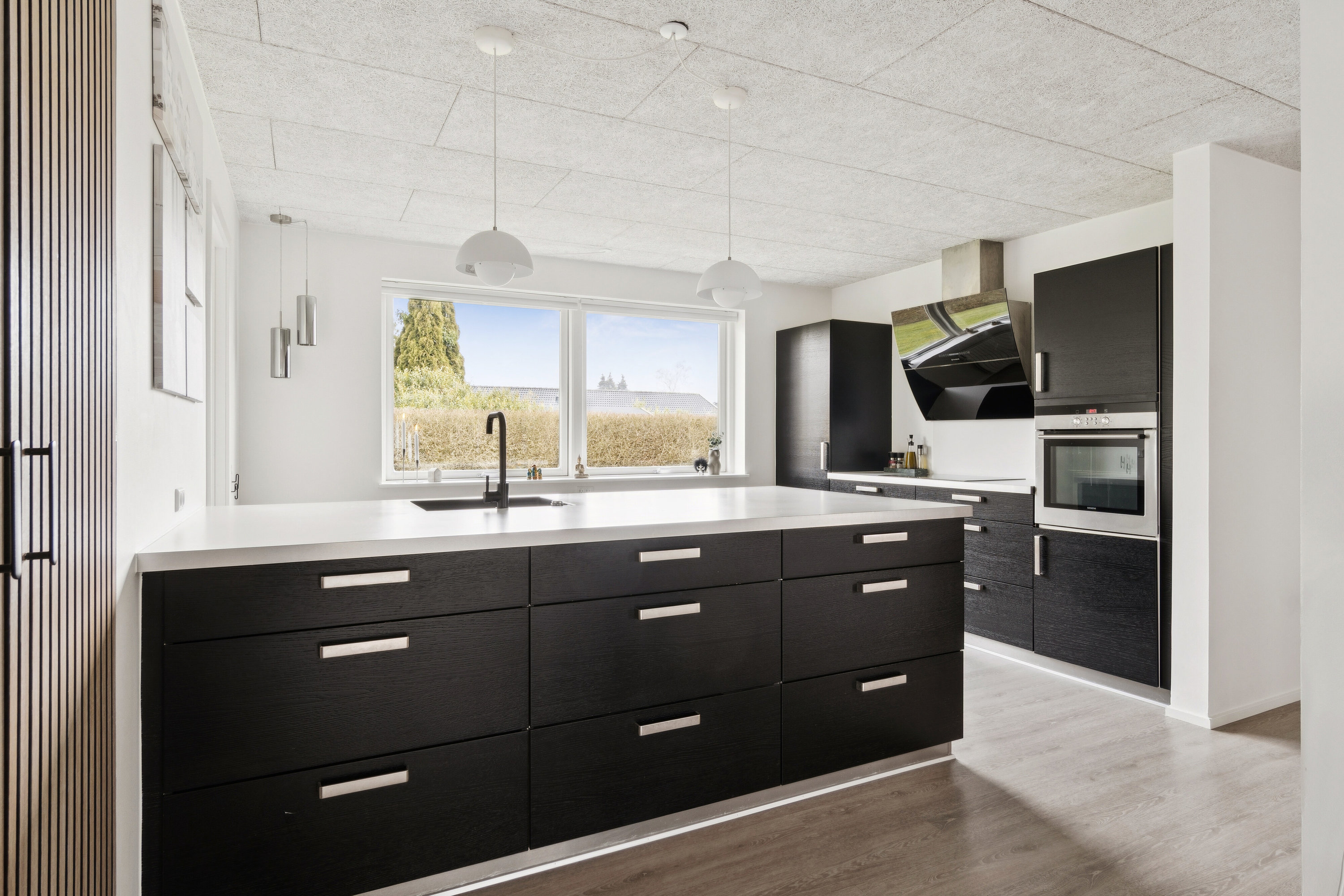 Fremhævet køkken billede i fuldskærmstilstand. Billede af Skærskovvænget 23, 8600 Silkeborg