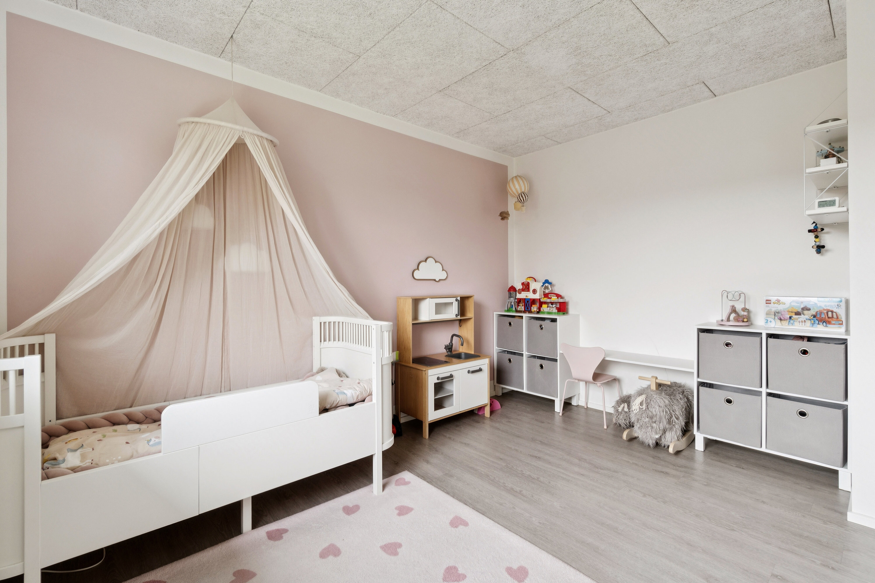 Fremhævet soveværelse billede i fuldskærmstilstand. Billede af Skærskovvænget 23, 8600 Silkeborg