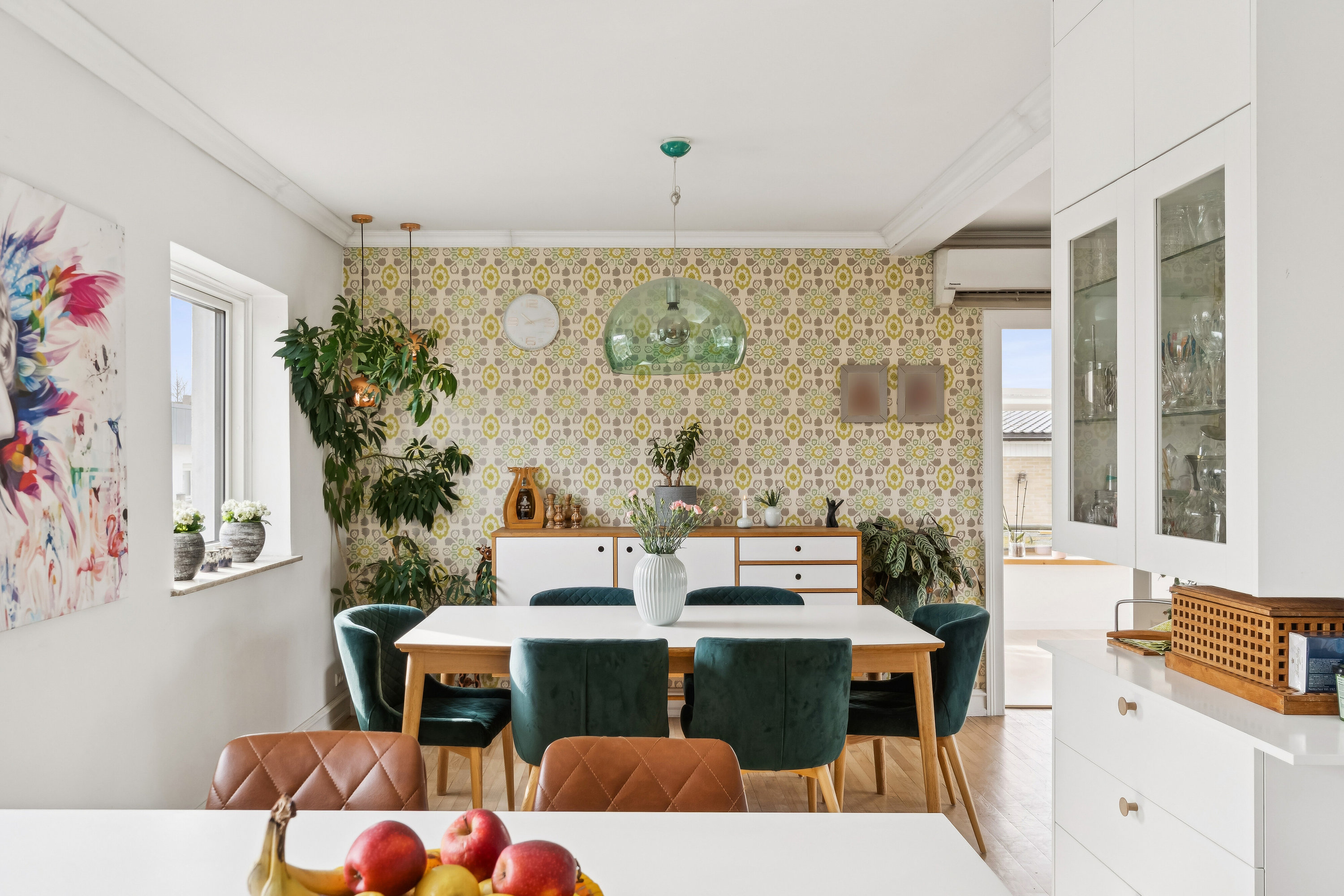 Fremhævet spisestue billede i fuldskærmstilstand. Billede af Henry Heerups Vej 21, 2610 Rødovre