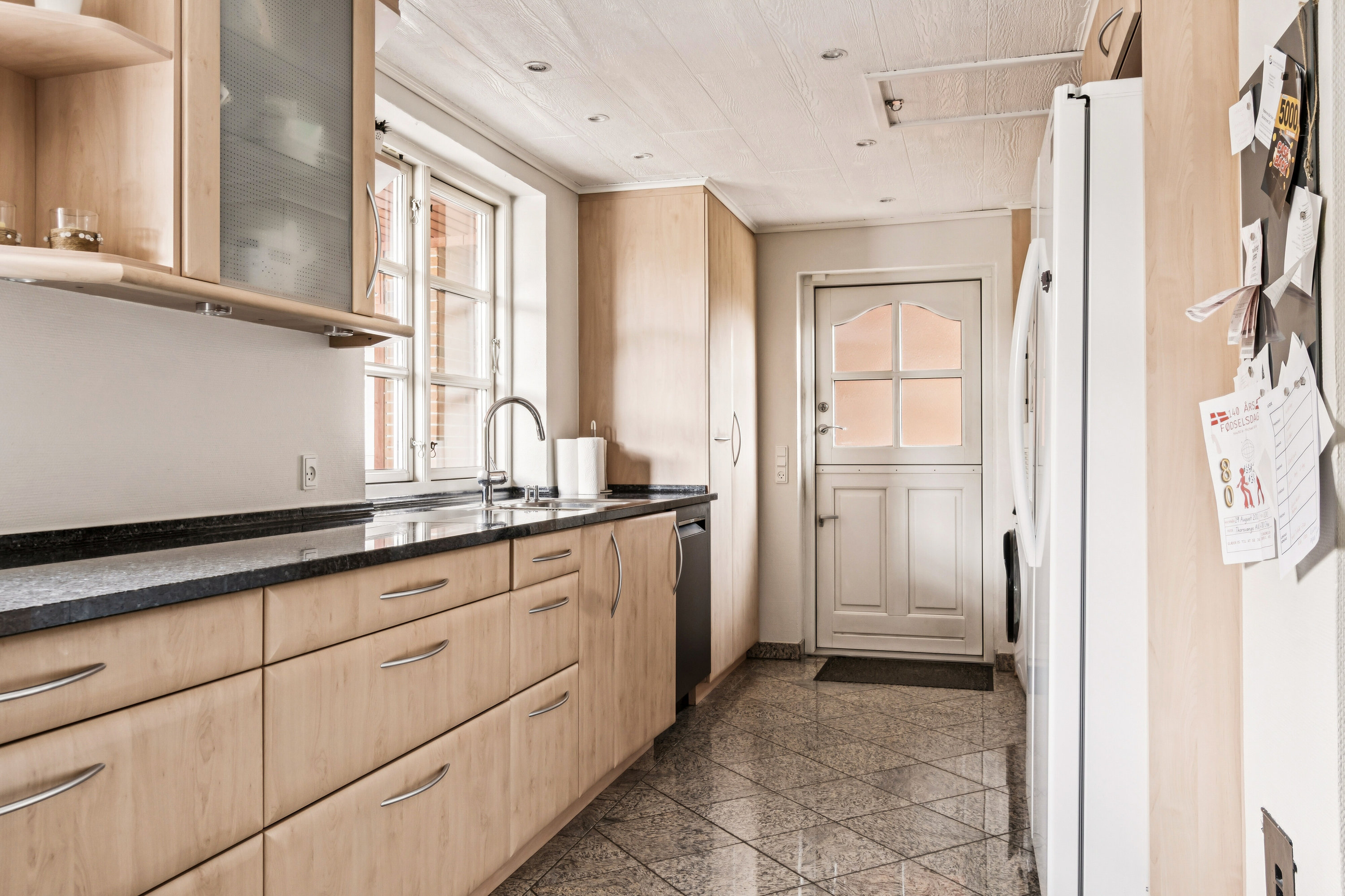 Fremhævet køkken billede i fuldskærmstilstand. Billede af Kastanievej 2, 4773 Stensved