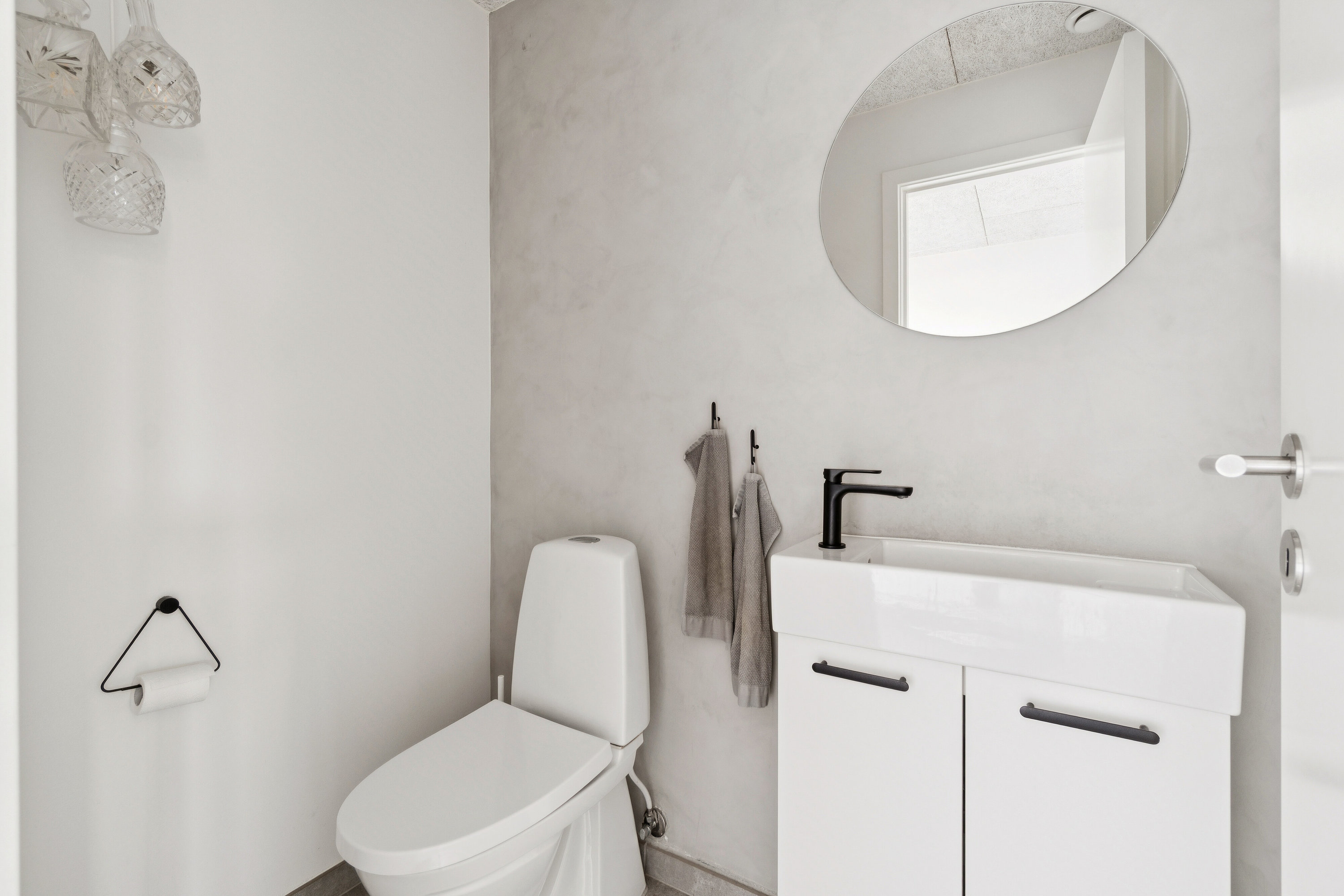 Fremhævet badeværelse billede i fuldskærmstilstand. Billede af Skærskovvænget 23, 8600 Silkeborg