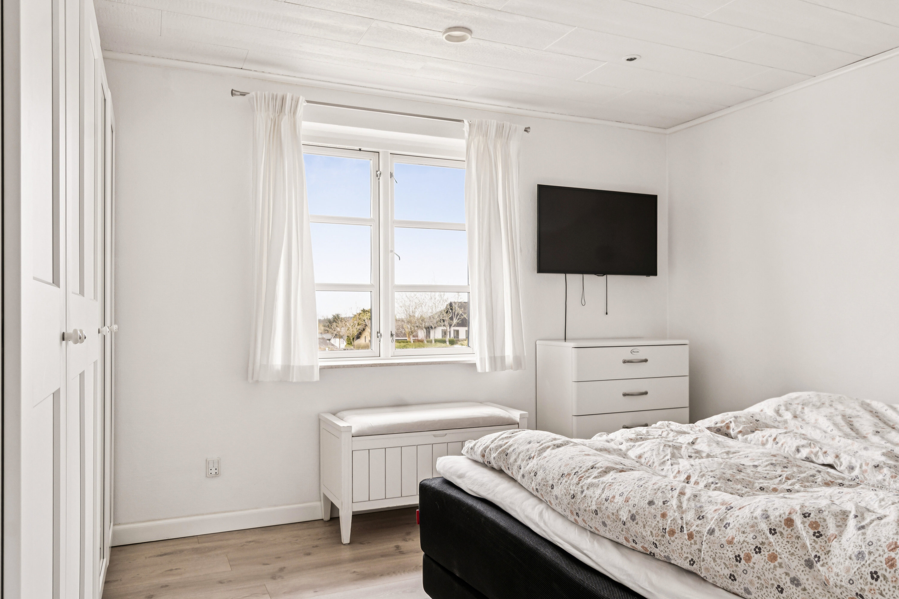 Fremhævet soveværelse billede i fuldskærmstilstand. Billede af Kastanievej 2, 4773 Stensved